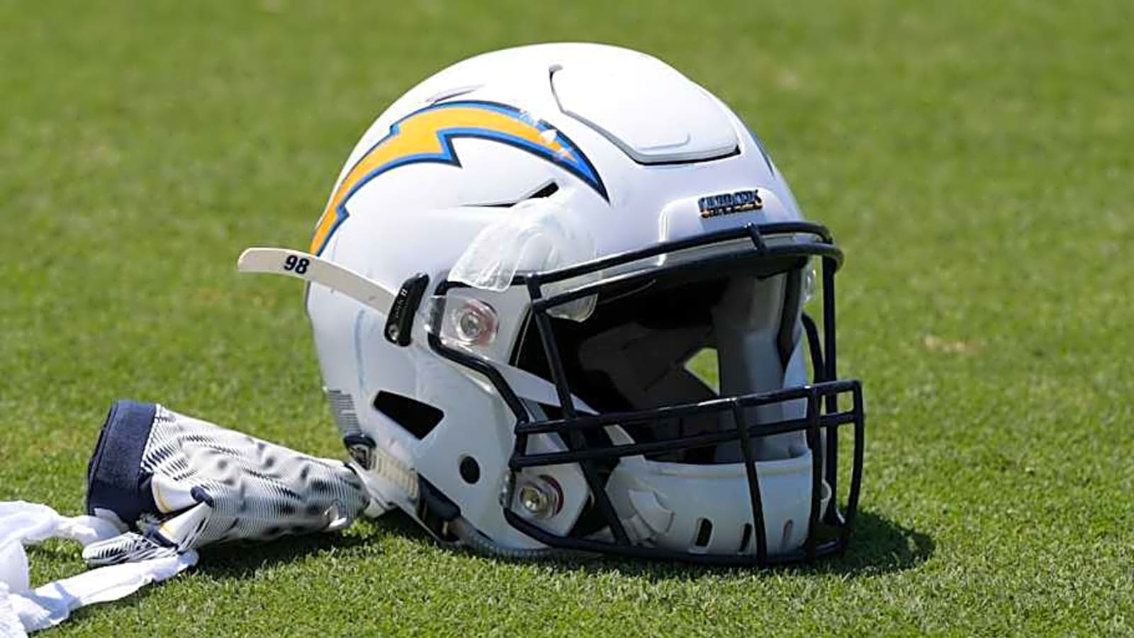 Chargers&#39; top weapon already hurt, and this case is particularly concerning