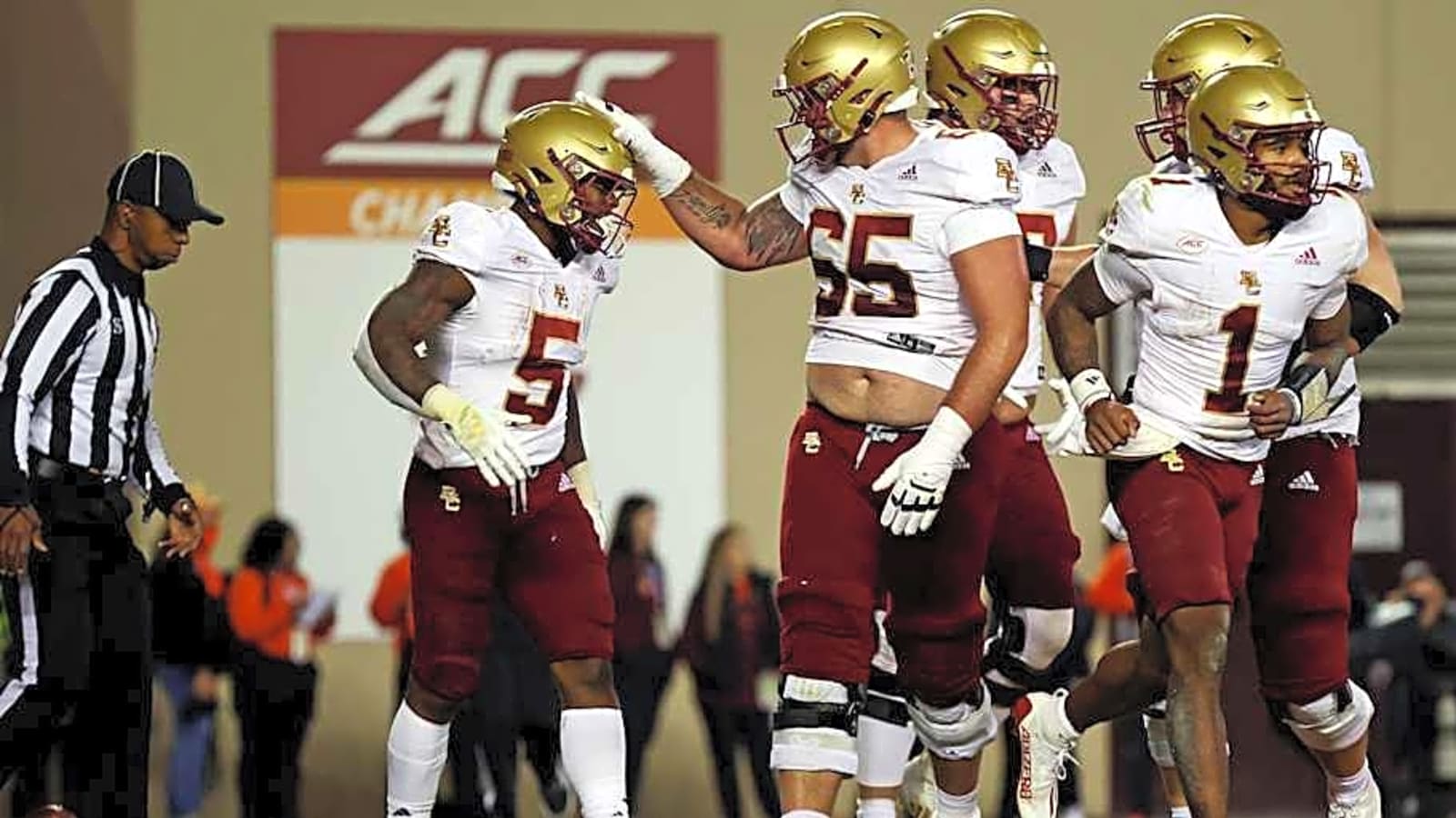 BC Offensive Tackle Logan Taylor Receives High Praise From Former UVA Teammates and Coach