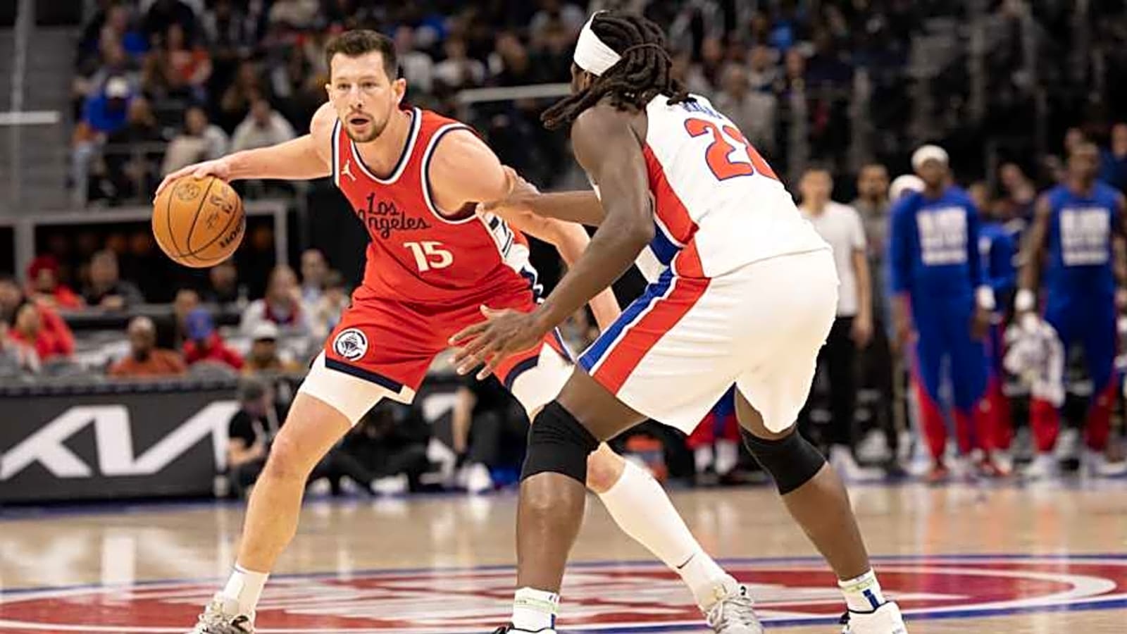  Kings To Sign Backup Center to One-Year Deal