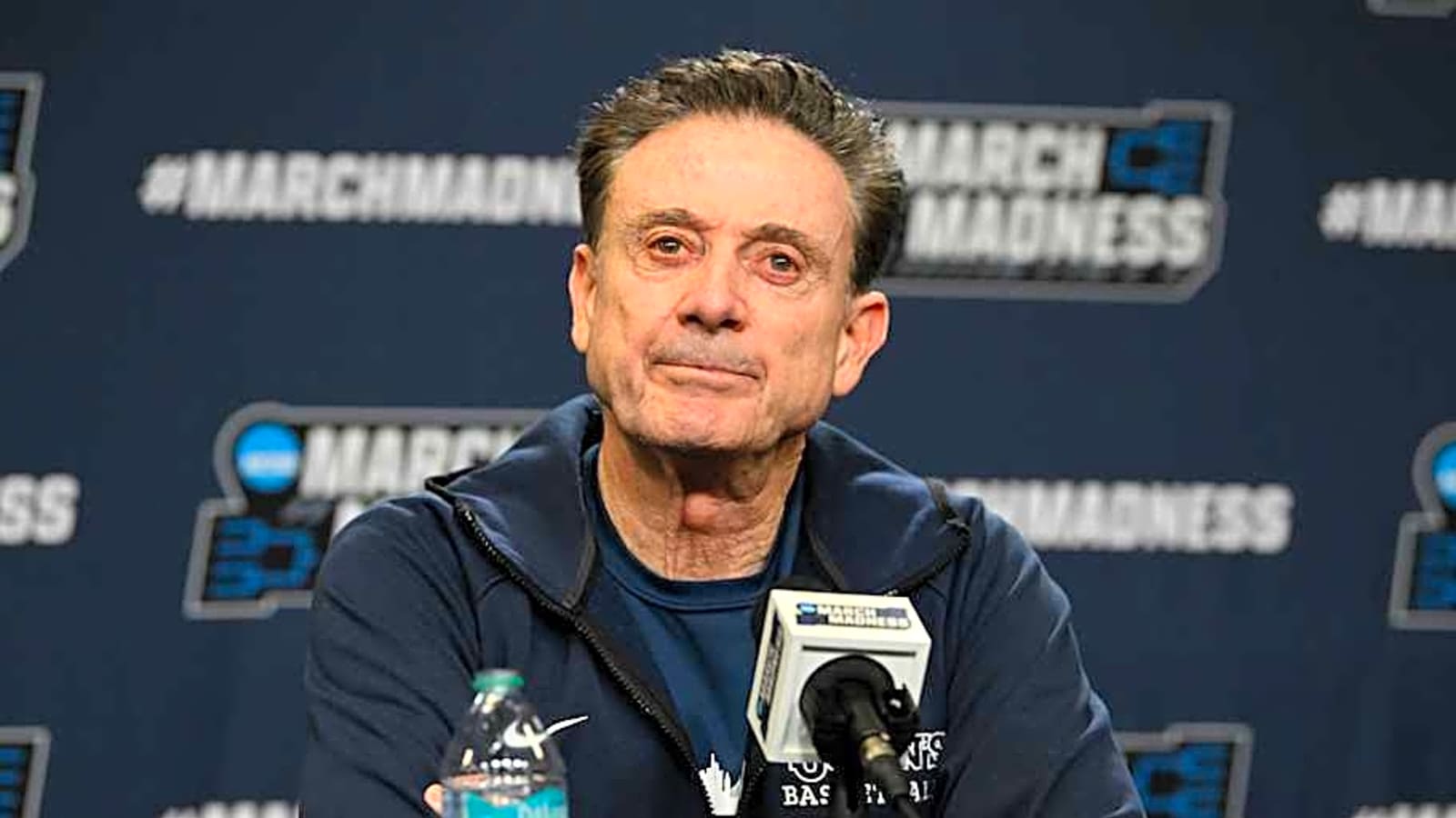 Rick Pitino&#39;s &#39;Weak&#39; Caitlin Clark Comment Turns Heads