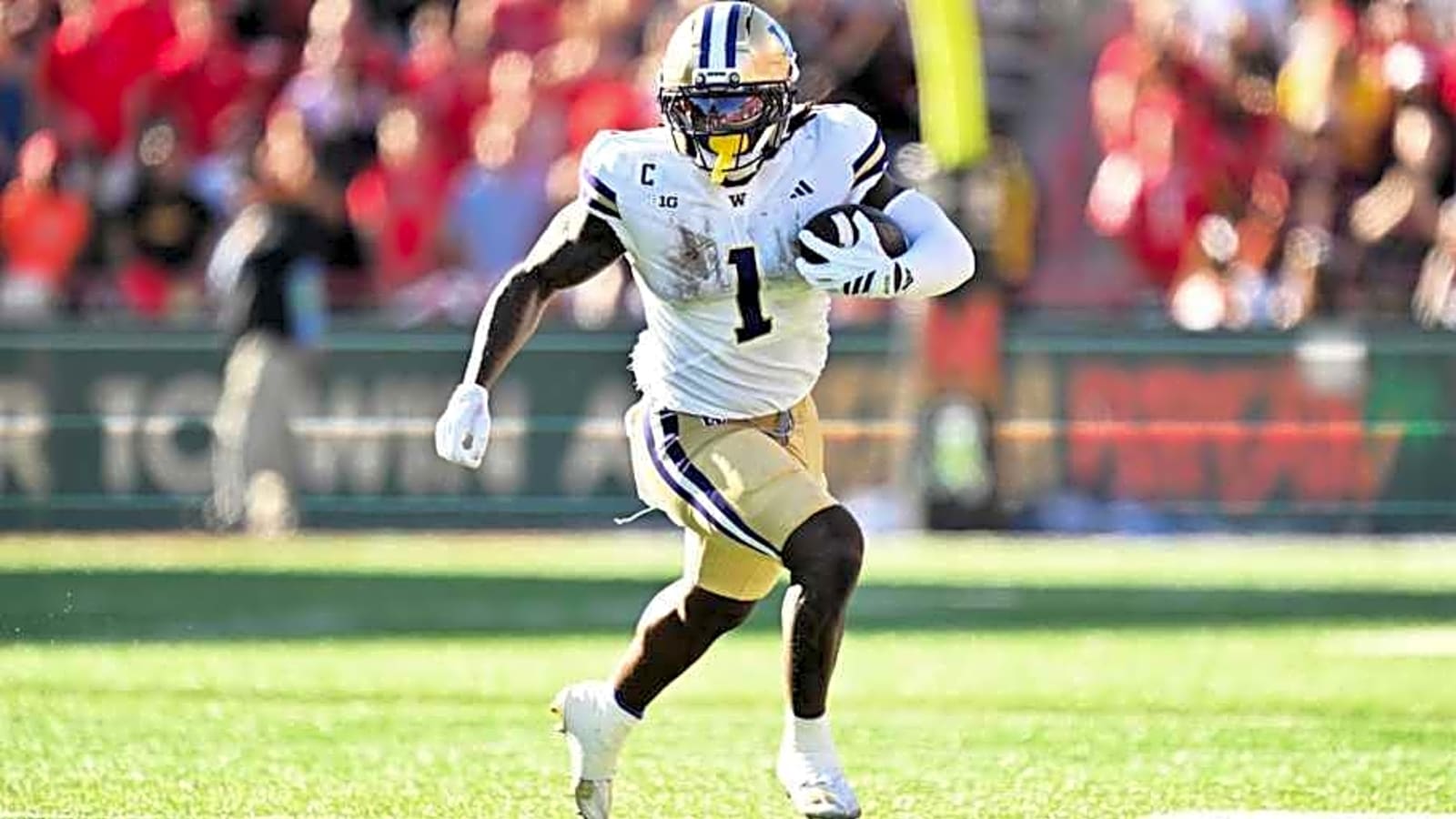 Broncos Conduct Pre-Draft Meeting with 'Very Intriguing' RB