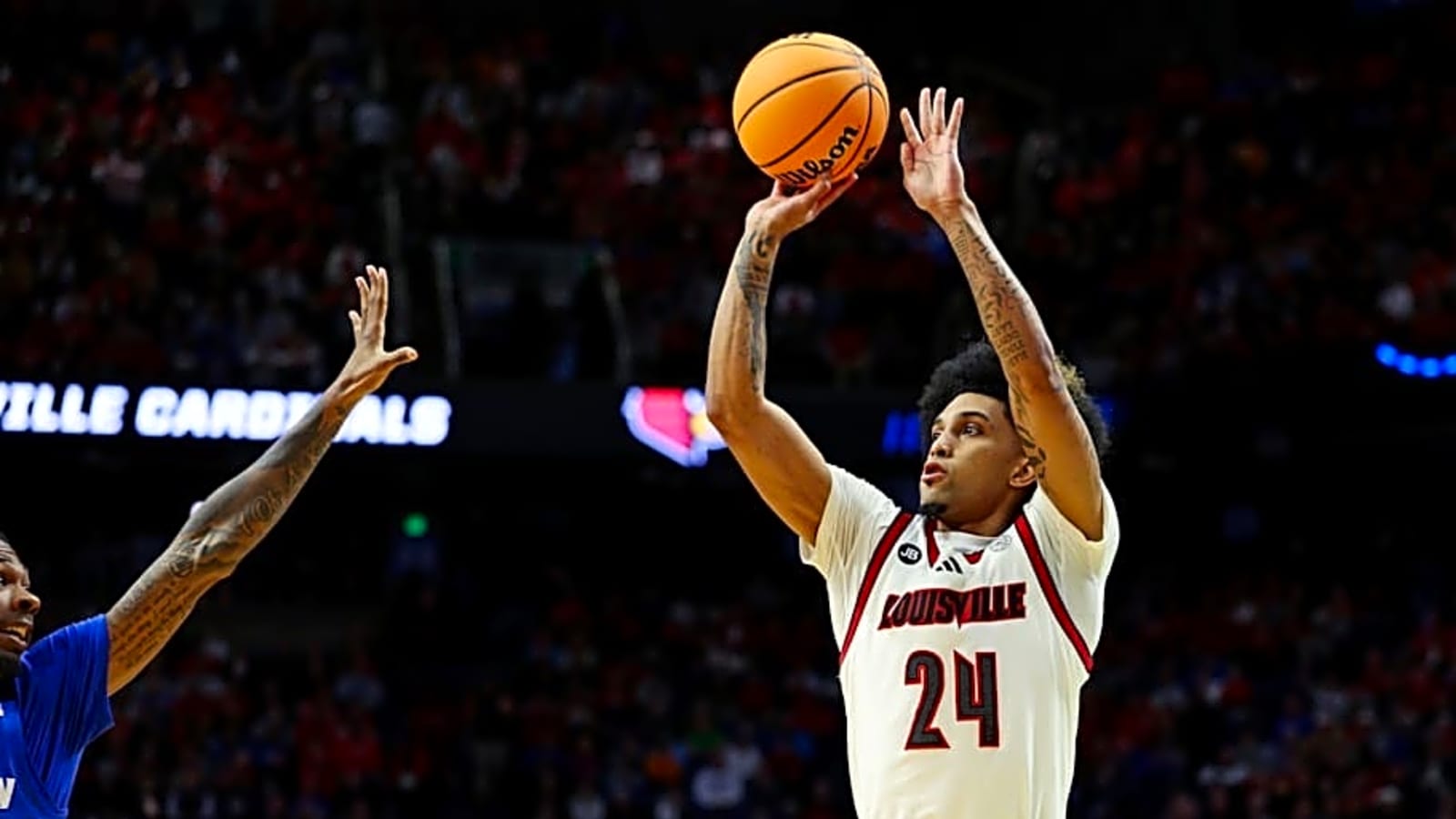 Report: Toronto Raptors Sign Standout Defensive Guard Chucky Hepburn