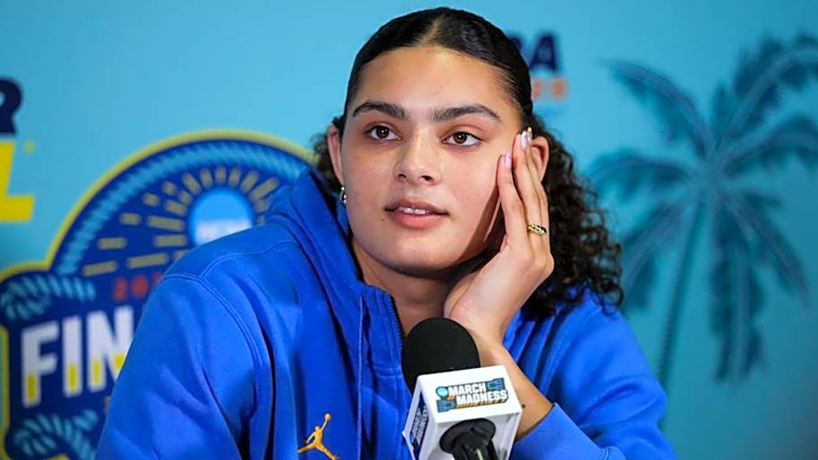 UCLA Star Admired for Efforts at Youth Camp
