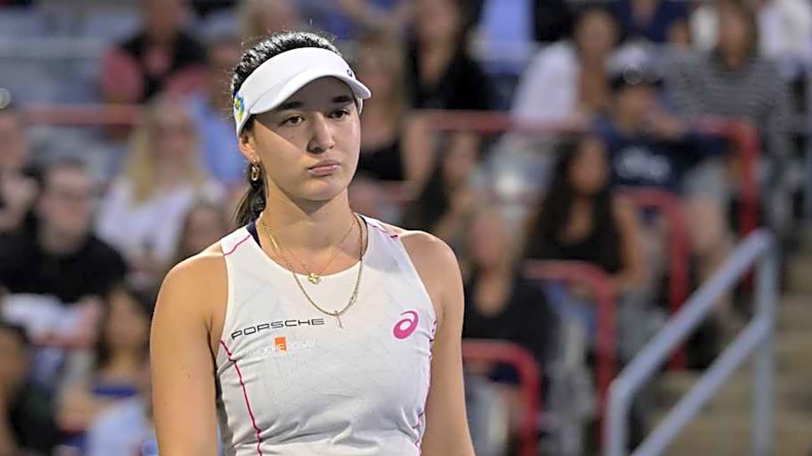 WTA Montreal Highlights: Hugs, Fire Alarms, and Friendship Bracelets