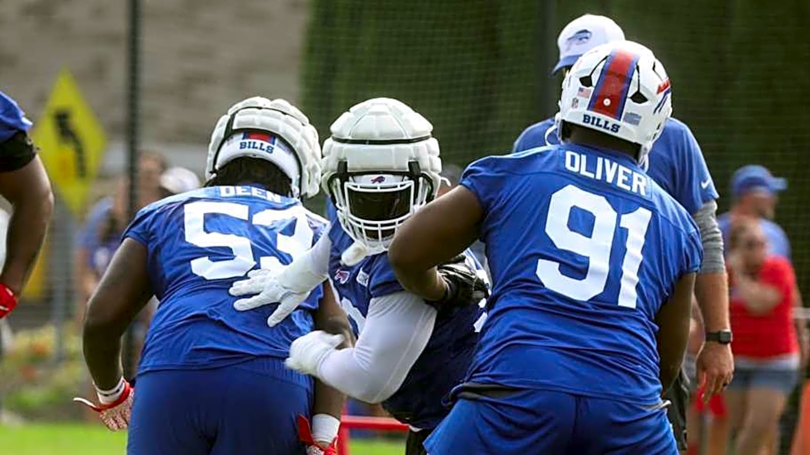 Bills drop defensive tackle and tight end from roster one week before NFL Draft