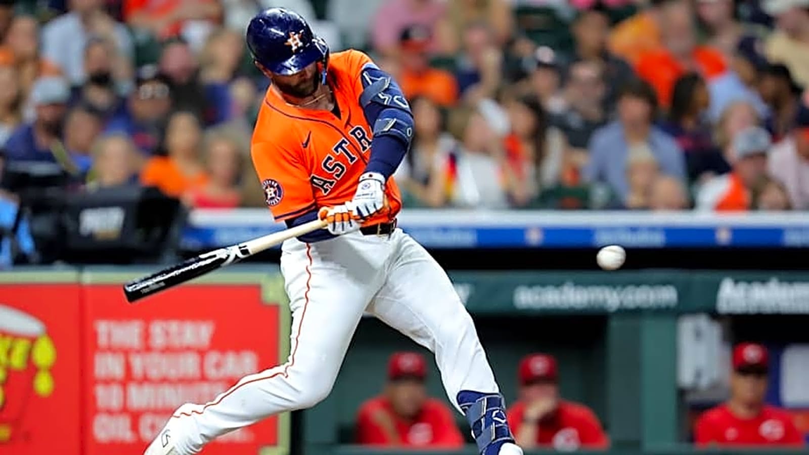 Astros Veteran Finally Getting on Track After Brutal Early-Season Slump