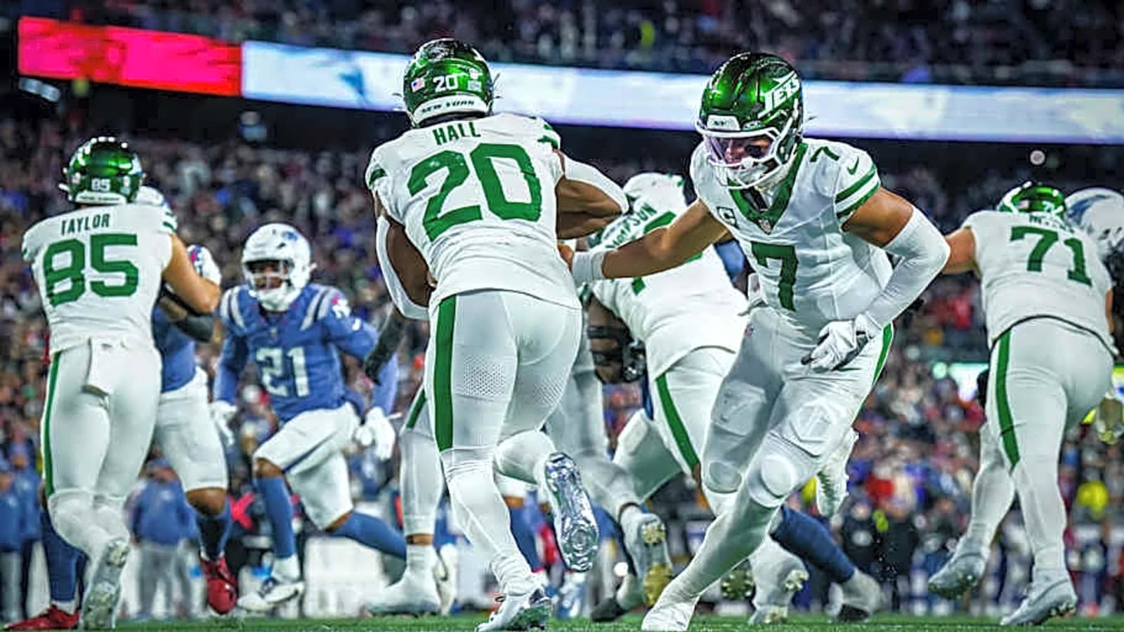 Breece Hall Fires Back On Justin Fields Benching Question