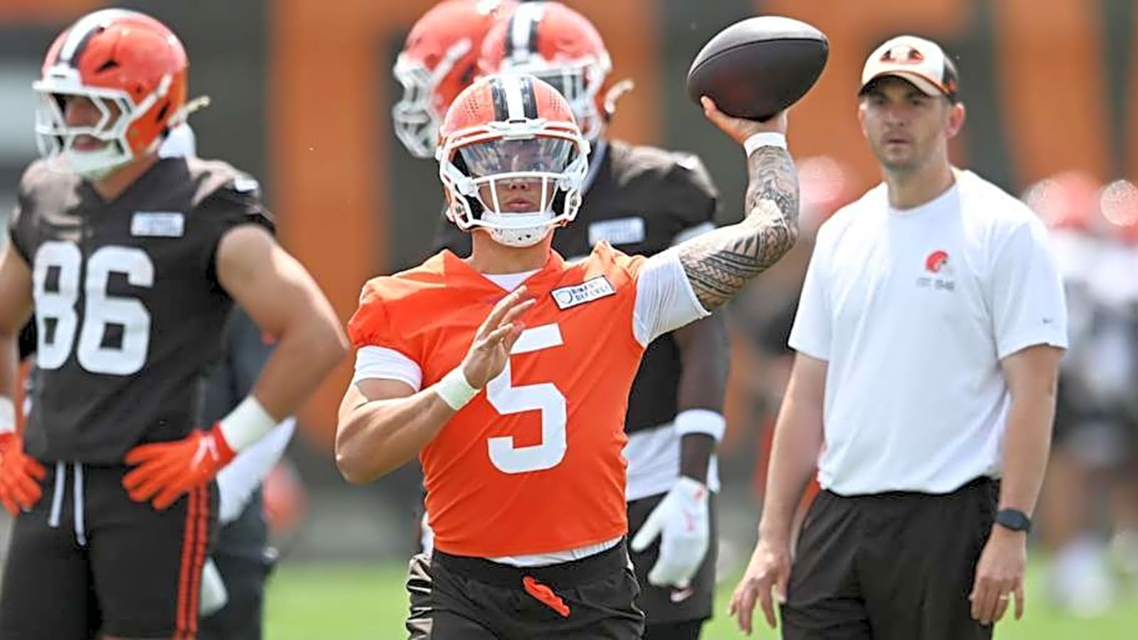 Cleveland Browns&#39; Dillon Gabriel Safe From Trade? GM Andrew Berry&#39;s Take On Four Quarterbacks
