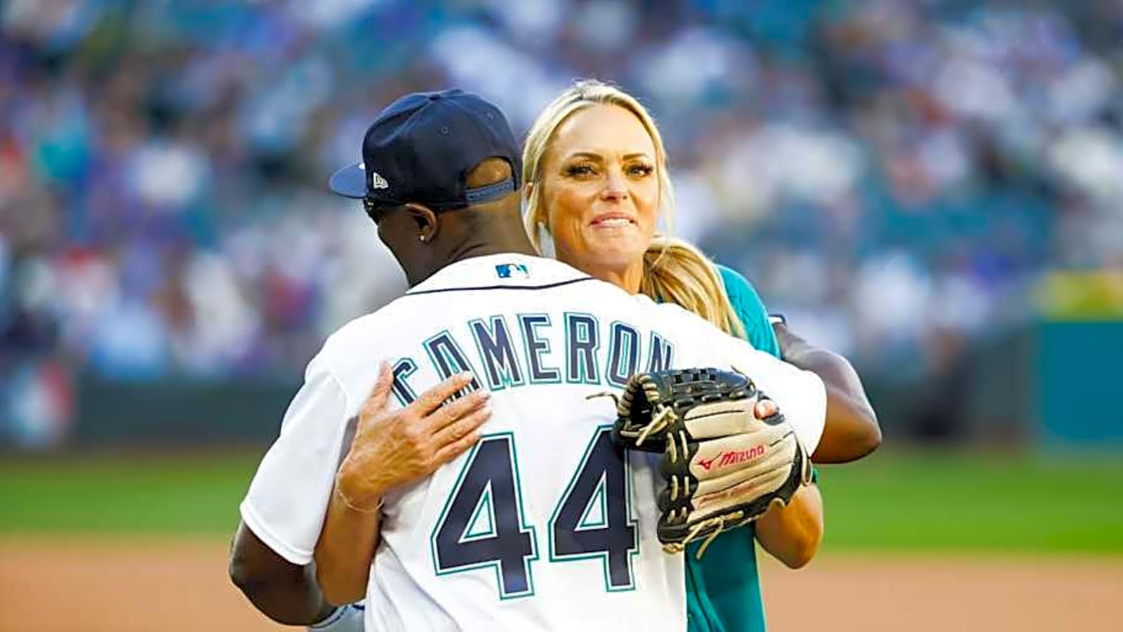 Mike Cameron Delivers Awesome Message on Social Media About Seattle Mariners&#39; J.P. Crawford