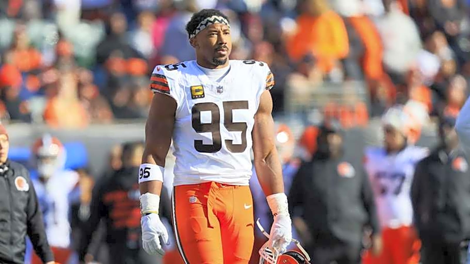 Three Big Things Mike Rutenberg Needs To Do With Cleveland Browns Defense in 2026