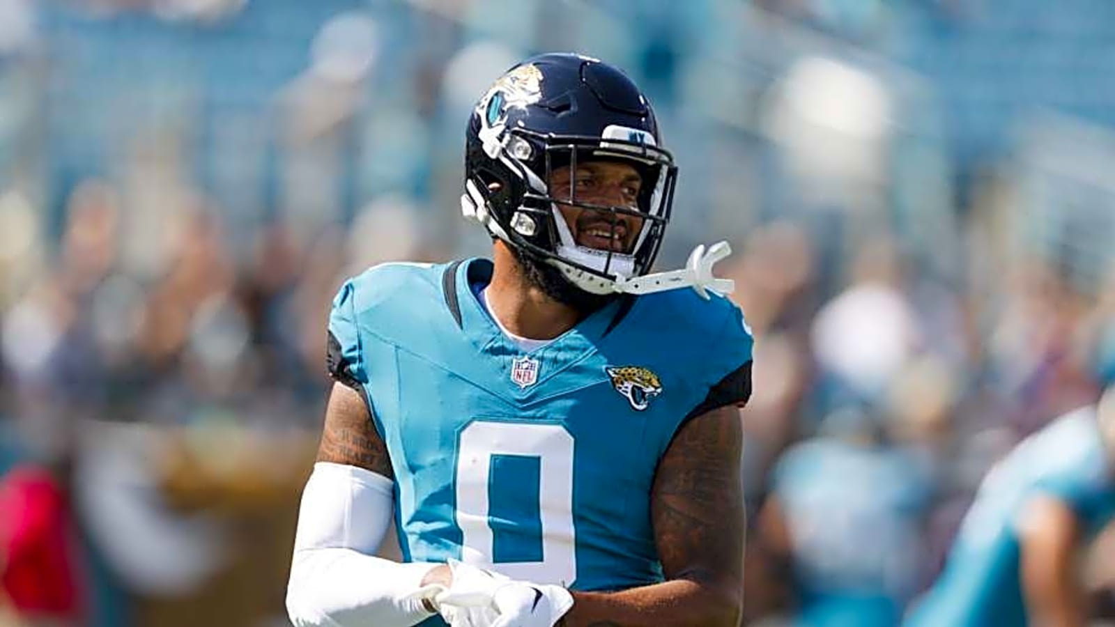  Former Jaguars WR Gabe Davis Visiting Giants