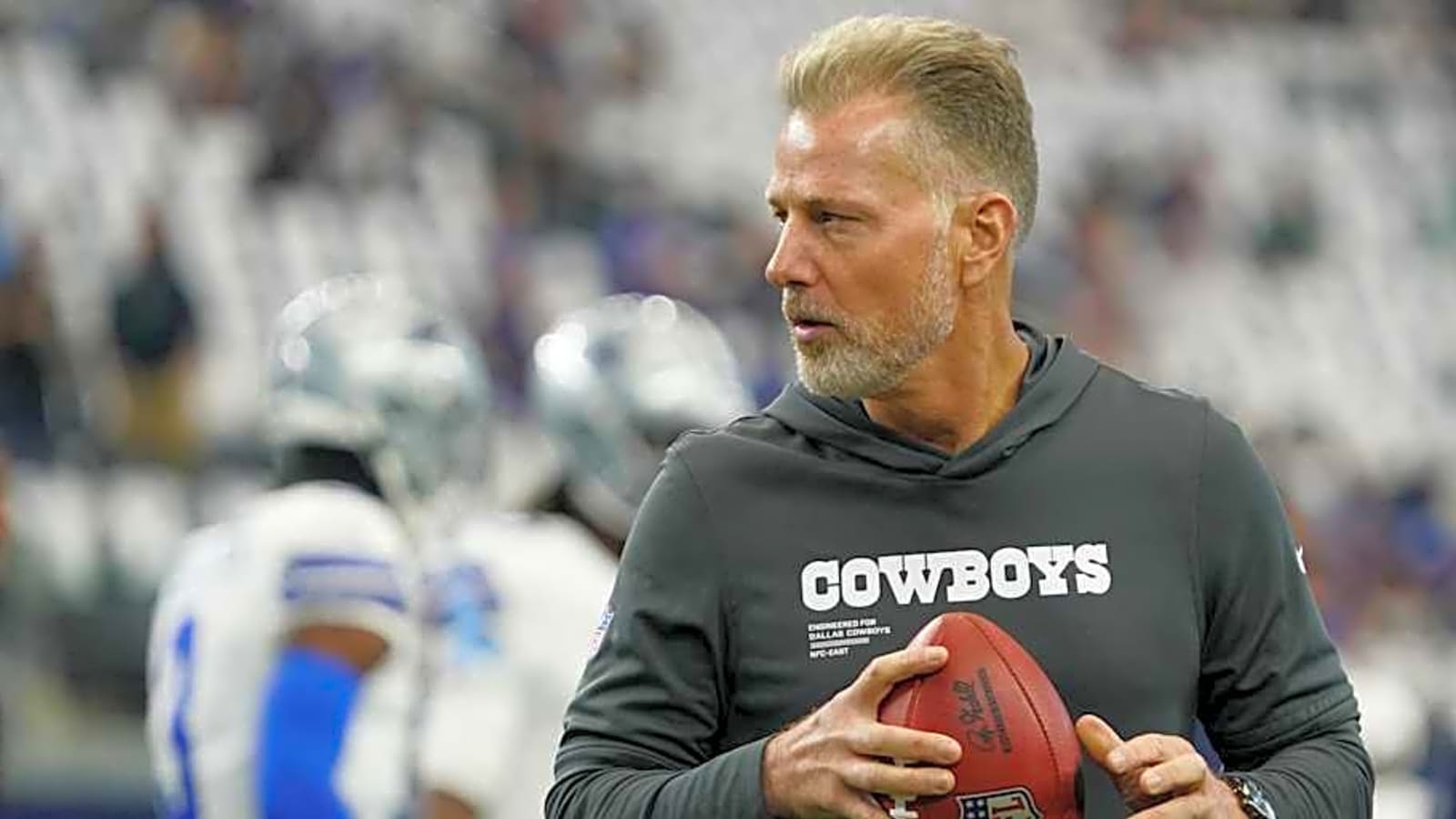 Cowboys’ Jerry Jones issues strong comment on Matt Eberflus’ job security