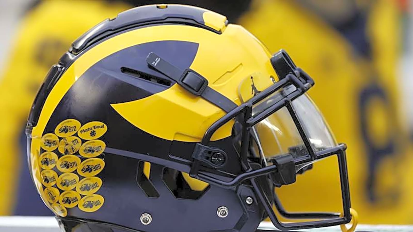 Top Michigan football prospect shuts recruitment down after receiving projection to play for Wolverines