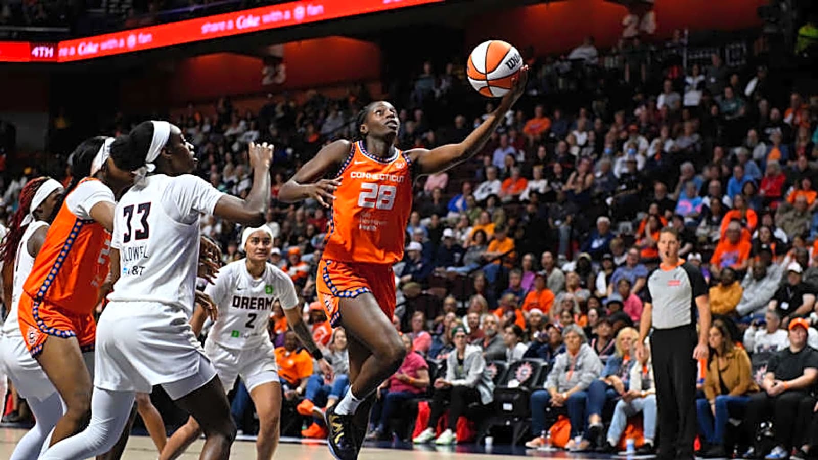 Connecticut Sun's Mamignan Touré Endures Brutal Losing Skid Abroad