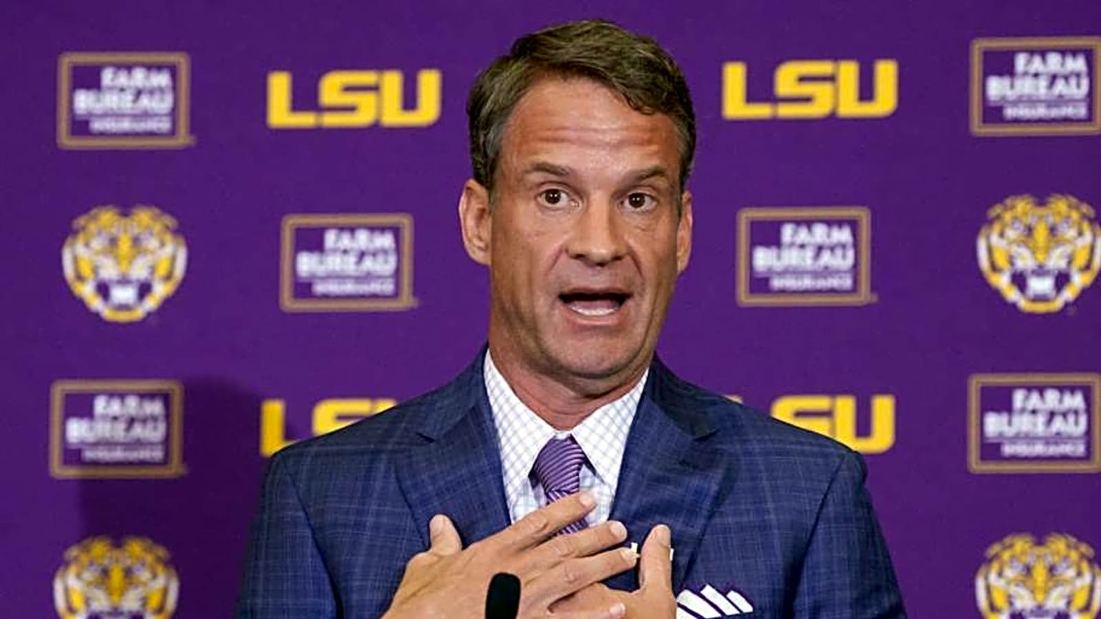 Nation’s No. 11 College Football WR Recruit Predicted to Pass On SEC Playoff Contender for Bitter Rival