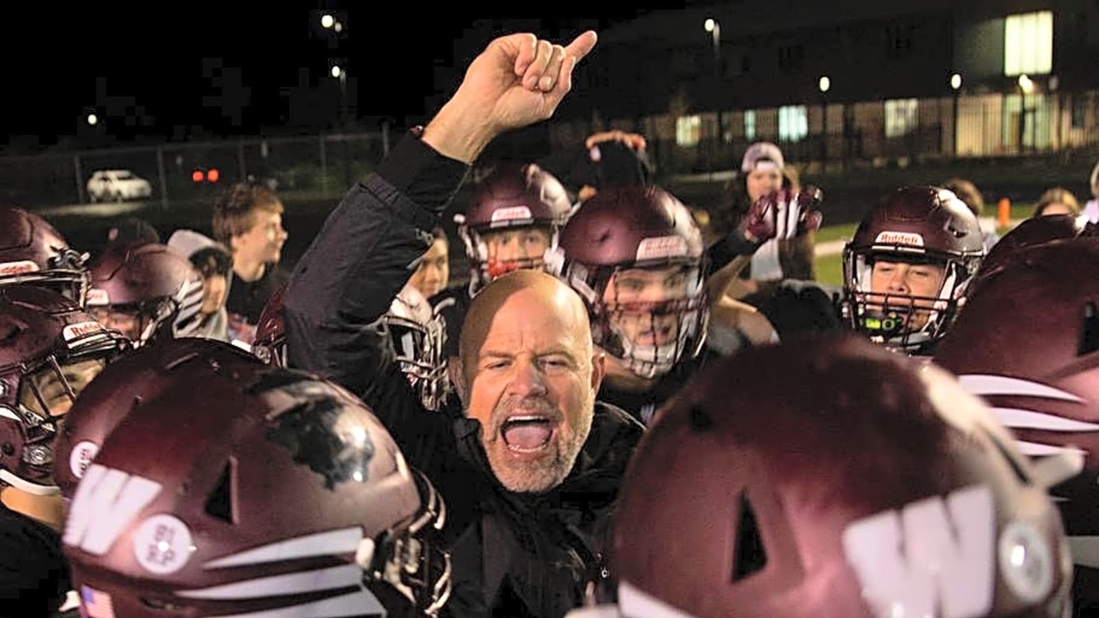 Oregon Recruiting Flexes Rare Connection With Local High School