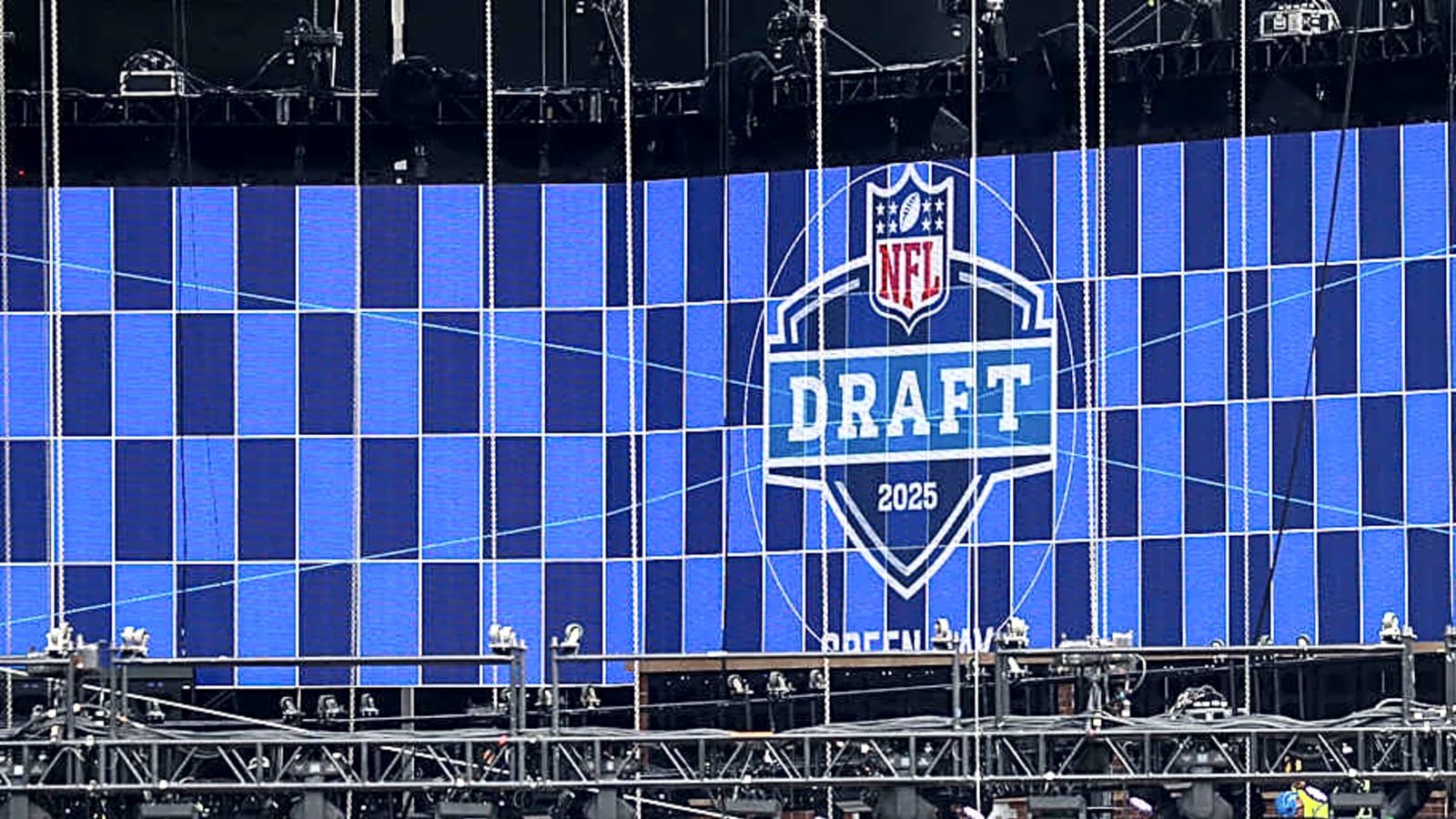 Chicago Bears insiders in agreement on team&#39;s first-round target in 2025 NFL Draft
