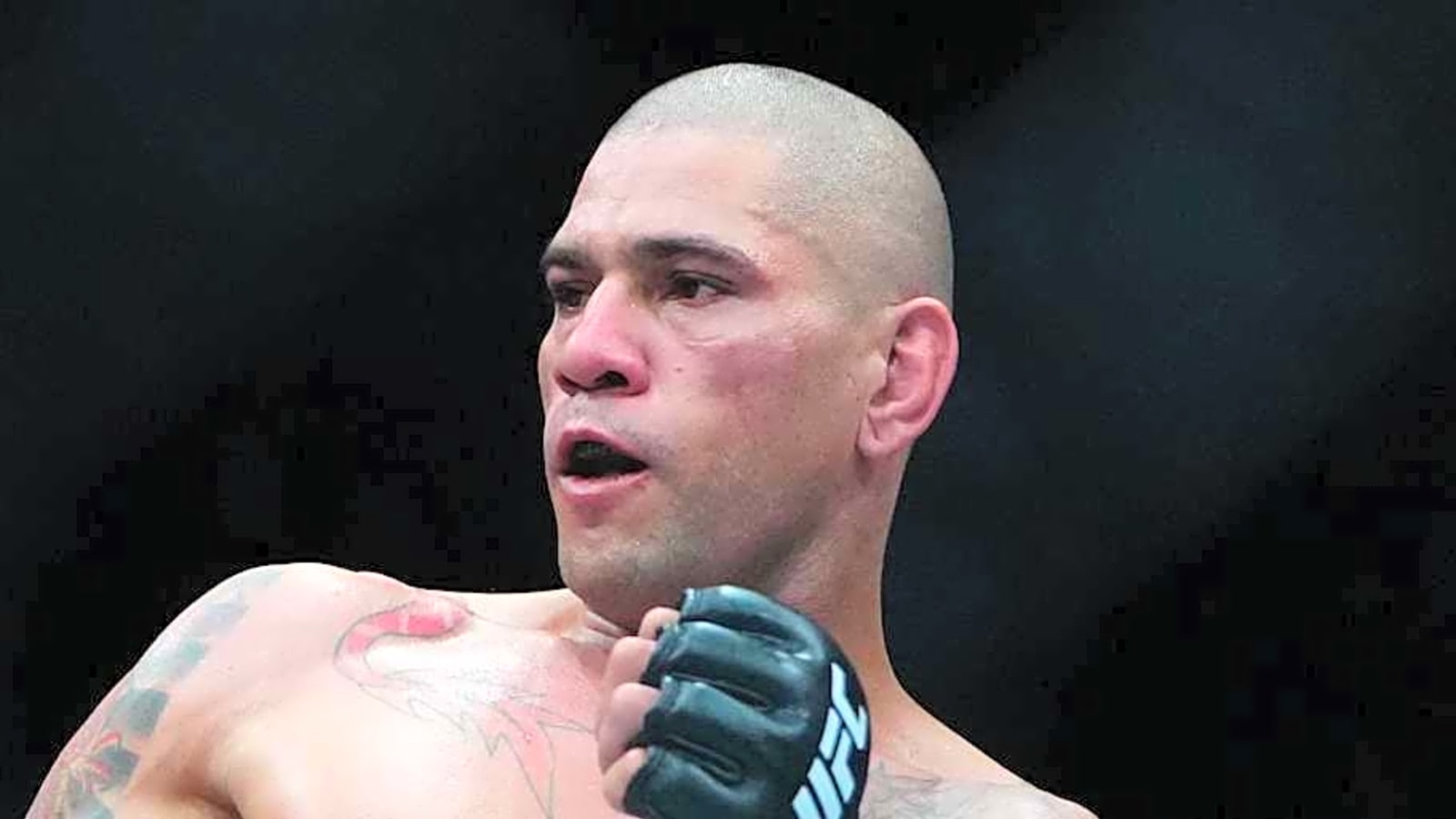 Daniel Cormier calls out &#39;liar&#39; Alex Pereira for deleted UFC retirement threat