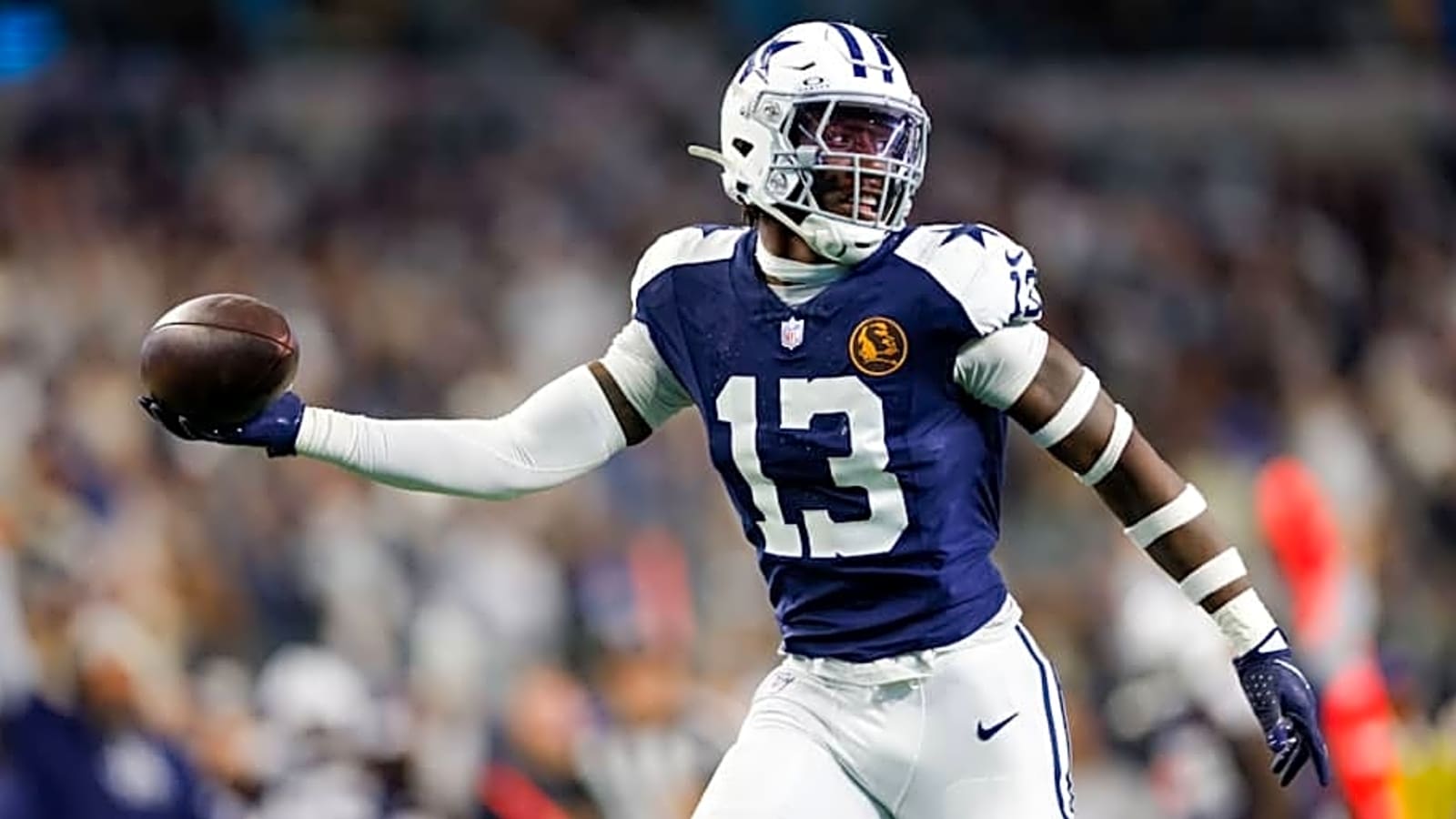 Dallas Cowboys&#39; DeMarvion Overshown Provides Update on Knee Injury