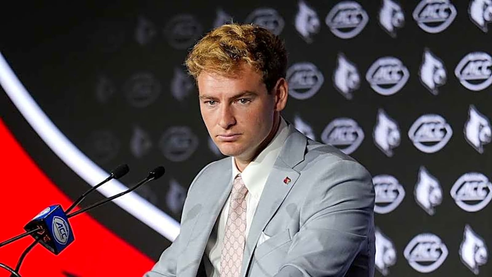 Former USC Quarterback Miller Moss Takes Shot at Trojans Fans After Louisville Debut