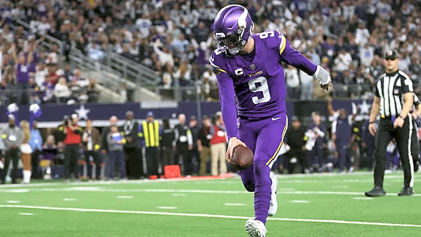 Told to be himself, J.J. McCarthy defied Kevin O’Connell with Griddy TD