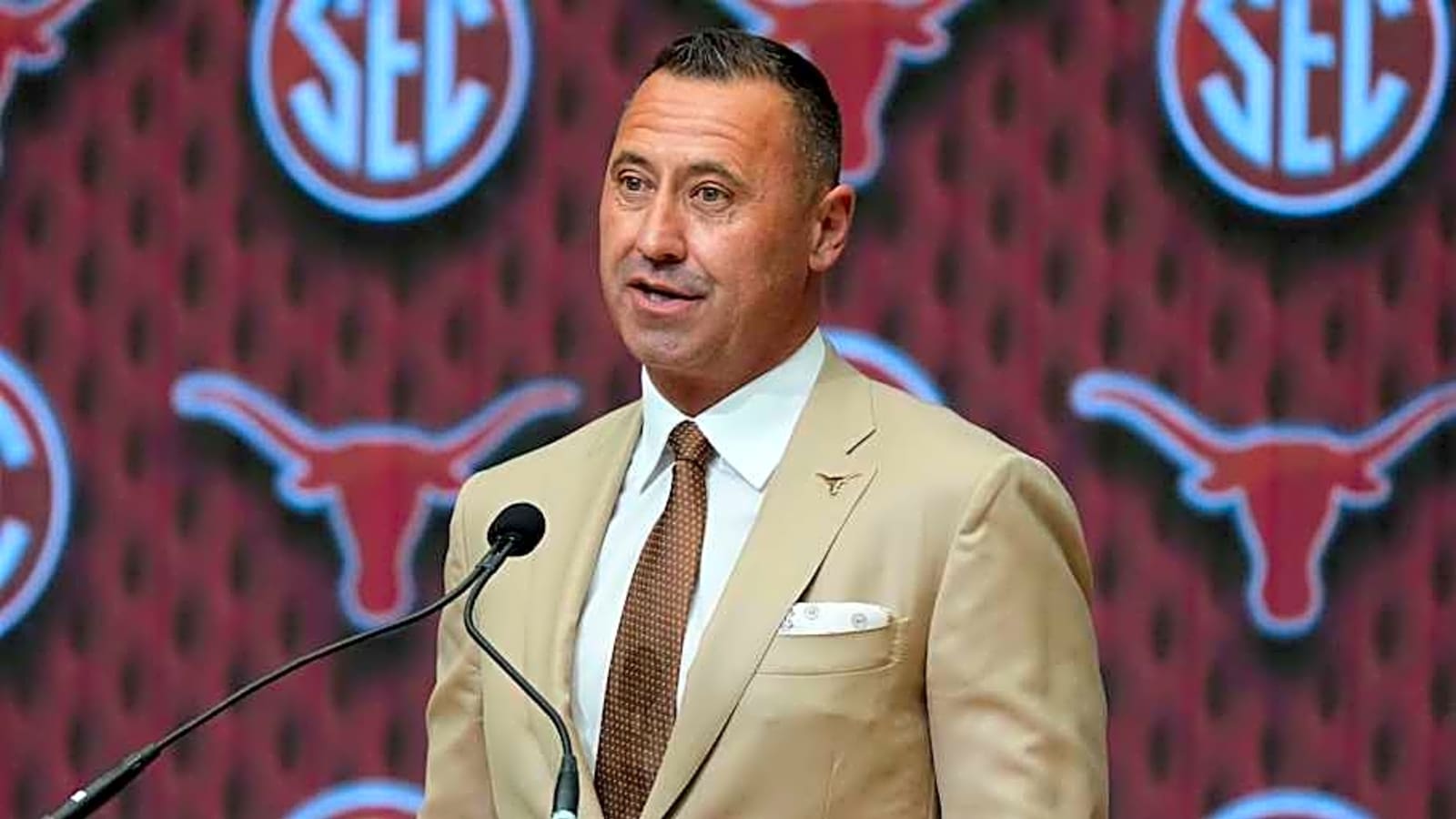 Steve Sarkisian Calls Out State of NIL in College Football
