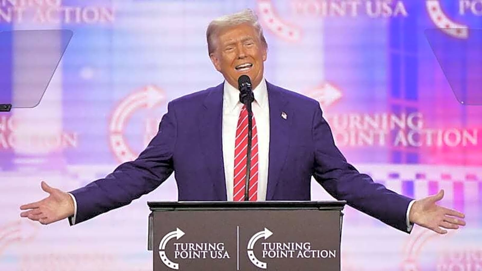 President Trump eyes college football, sports commission: report