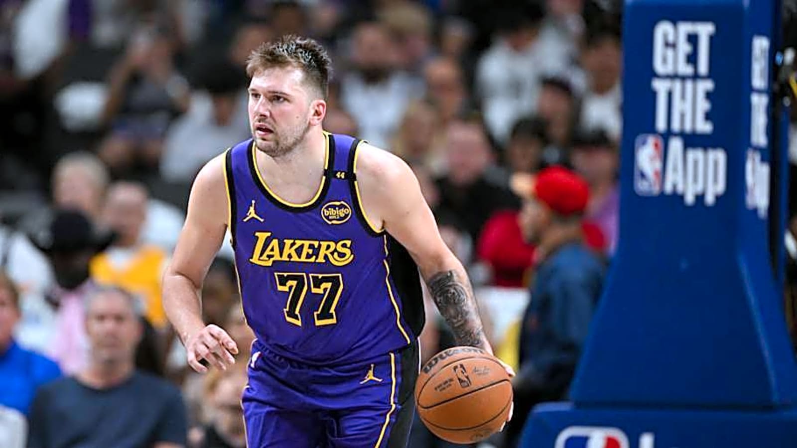Lakers&#39; Luka Doncic Already in Great Shape, Says Deandre Ayton