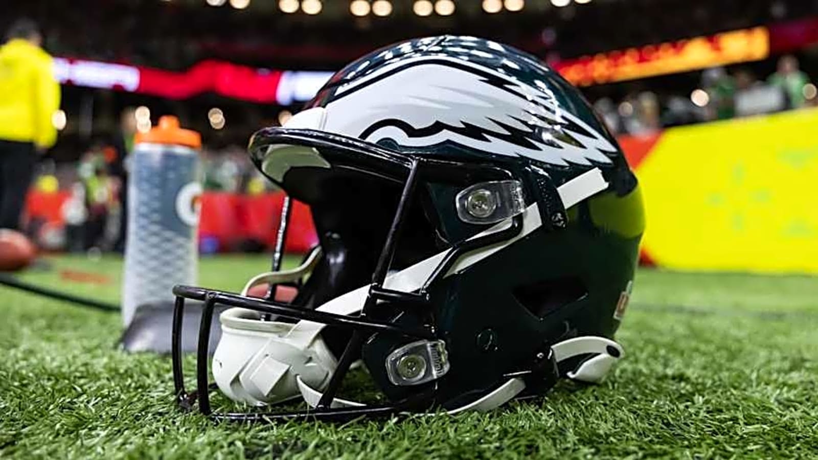 Eagles Star Revealed Why He Returned To Philly
