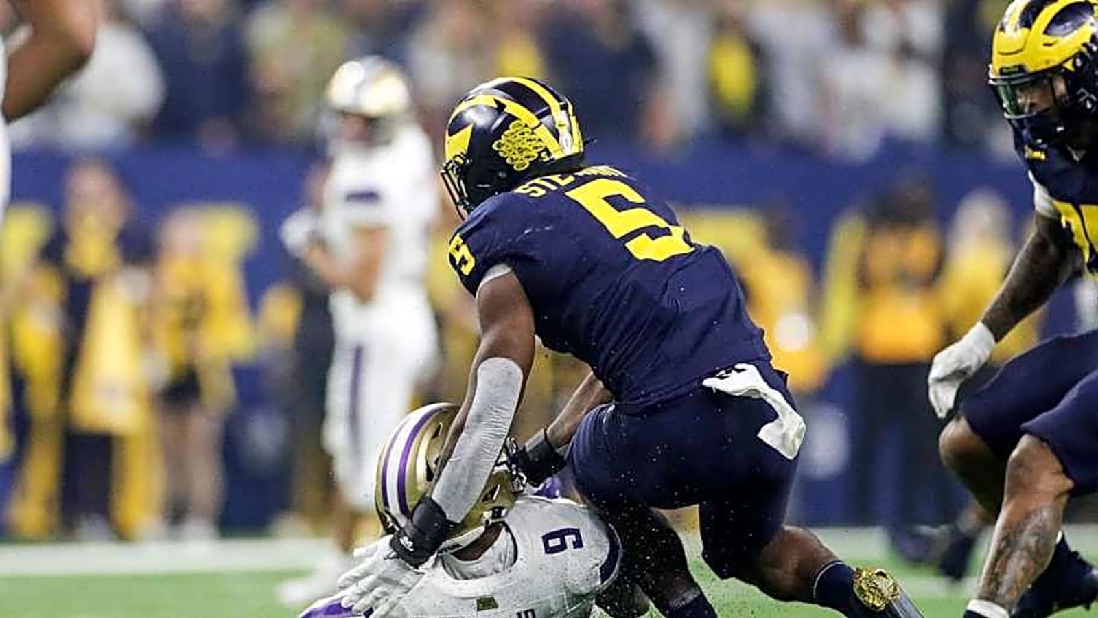 Rams&#39; Young Rookies Will Define the Defense