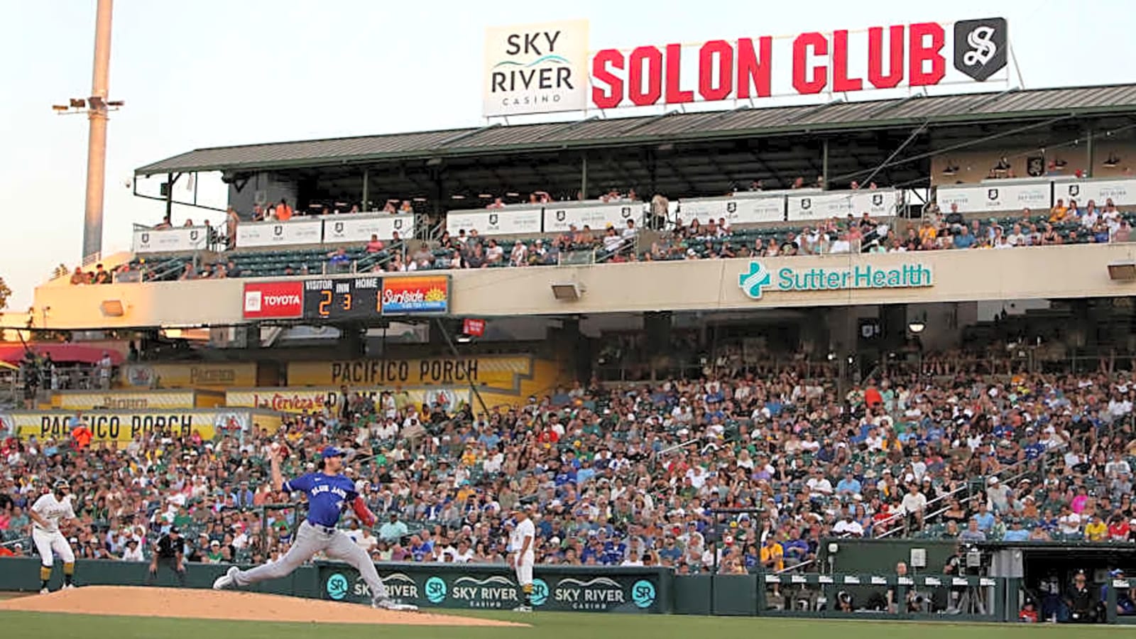 Despite Complaints, A&#39;s Appear Poised to Stay in Sacramento on Interim Basis
