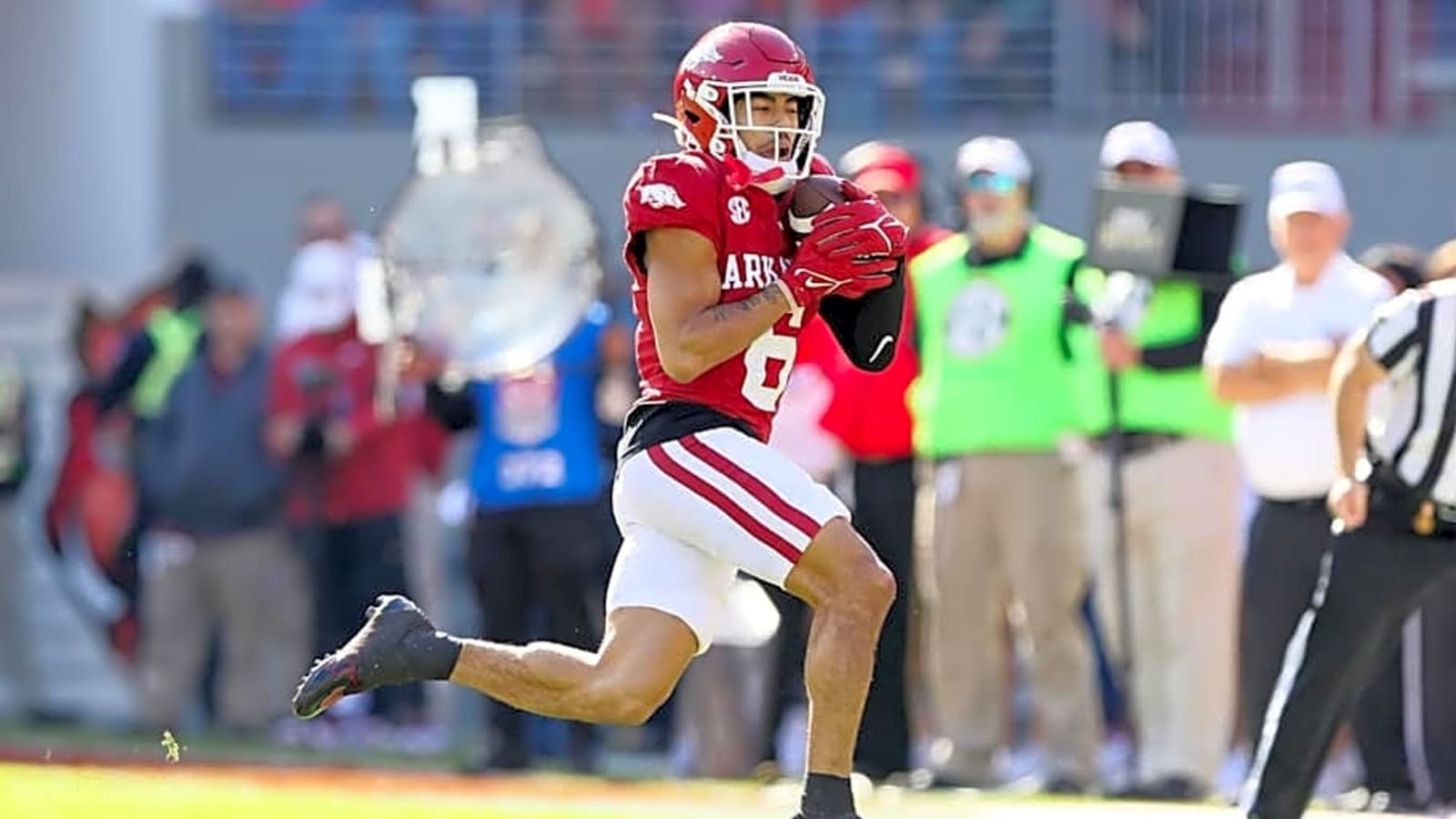 Fresh Faces: Transfer WR Isaiah Sategna Bringing Versatility to Oklahoma Offense