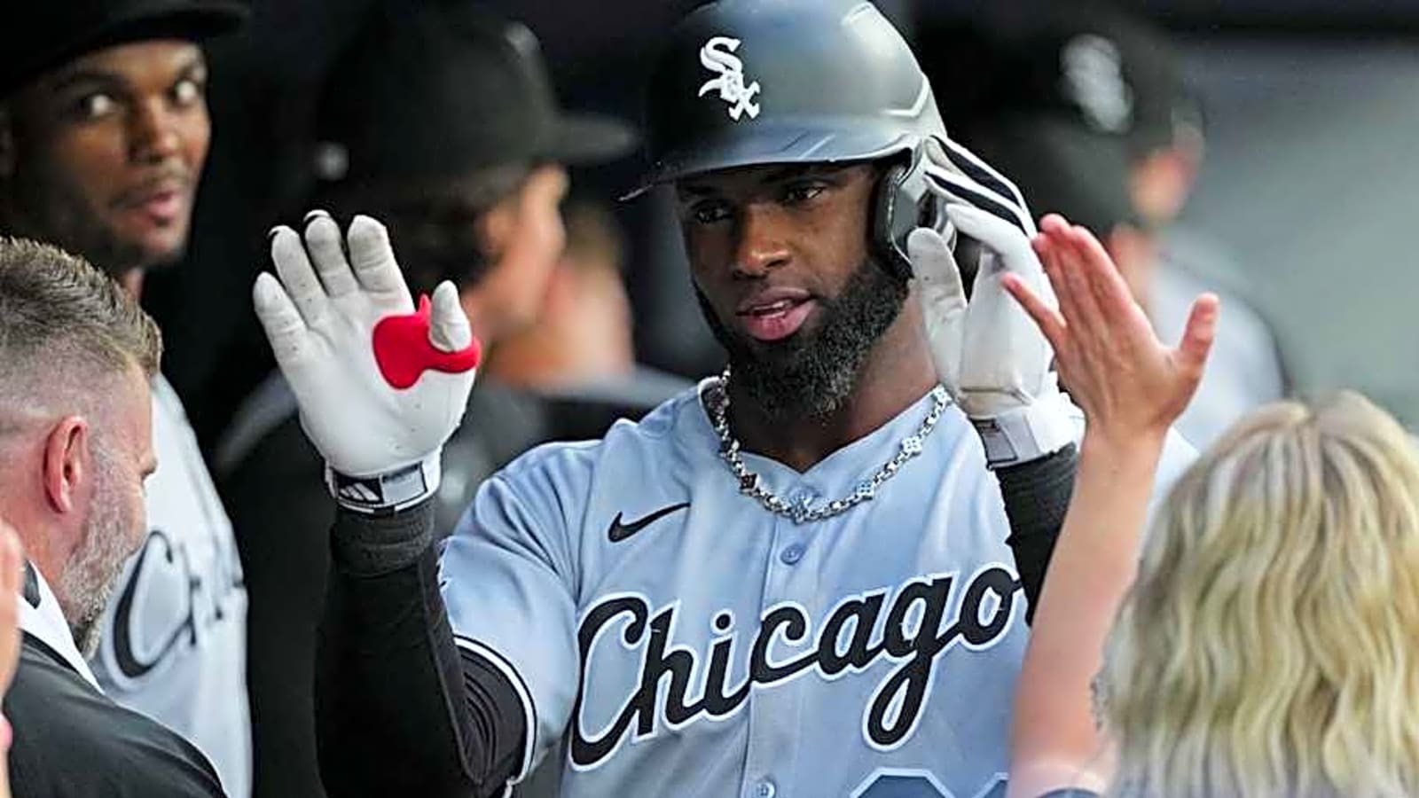 &#39;Real Possibility&#39; Luis Robert Jr. Remains With Chicago White Sox Amid Trade Rumors