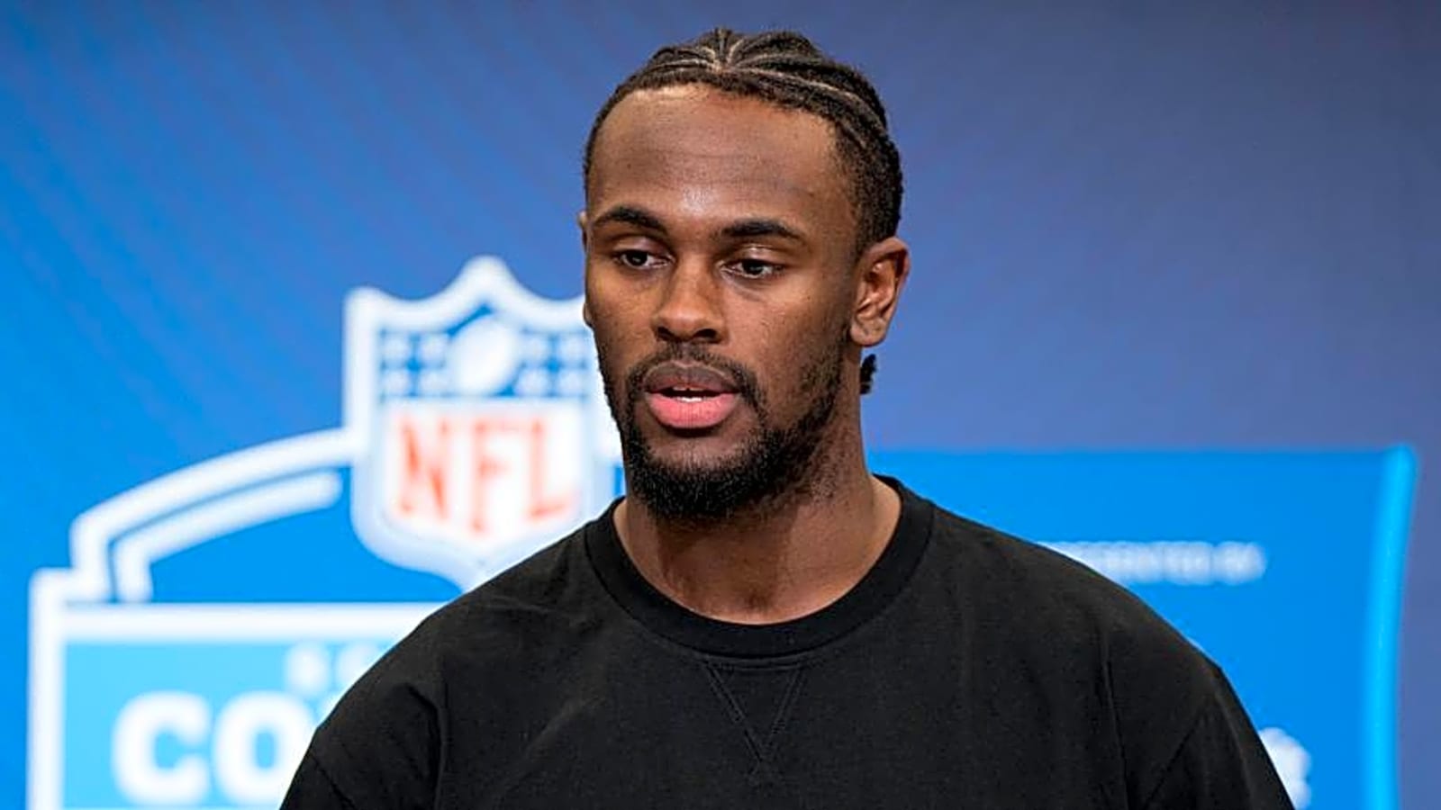 Giants Sign 4 Draft Picks Ahead of Rookie Minicamp