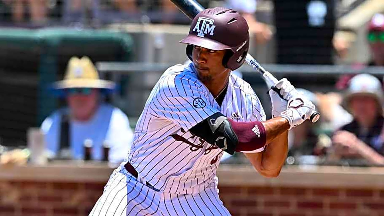 Chicago White Sox Top Prospect Continues to Draw Attention, Reap Rave Reviews