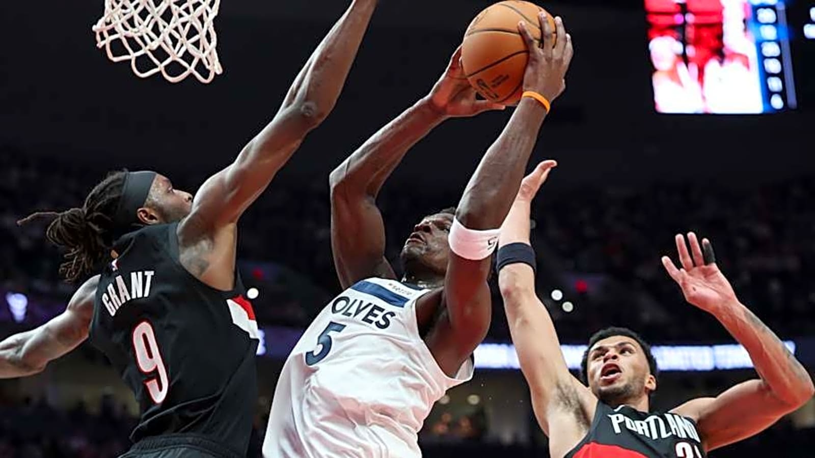 Five things that stood out from Wolves&#39; season-opening win in Portland
