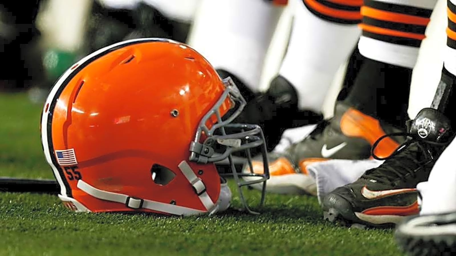 Former NFL Star Reveals Bold Prediction for Browns&#39; Forgotten Defender