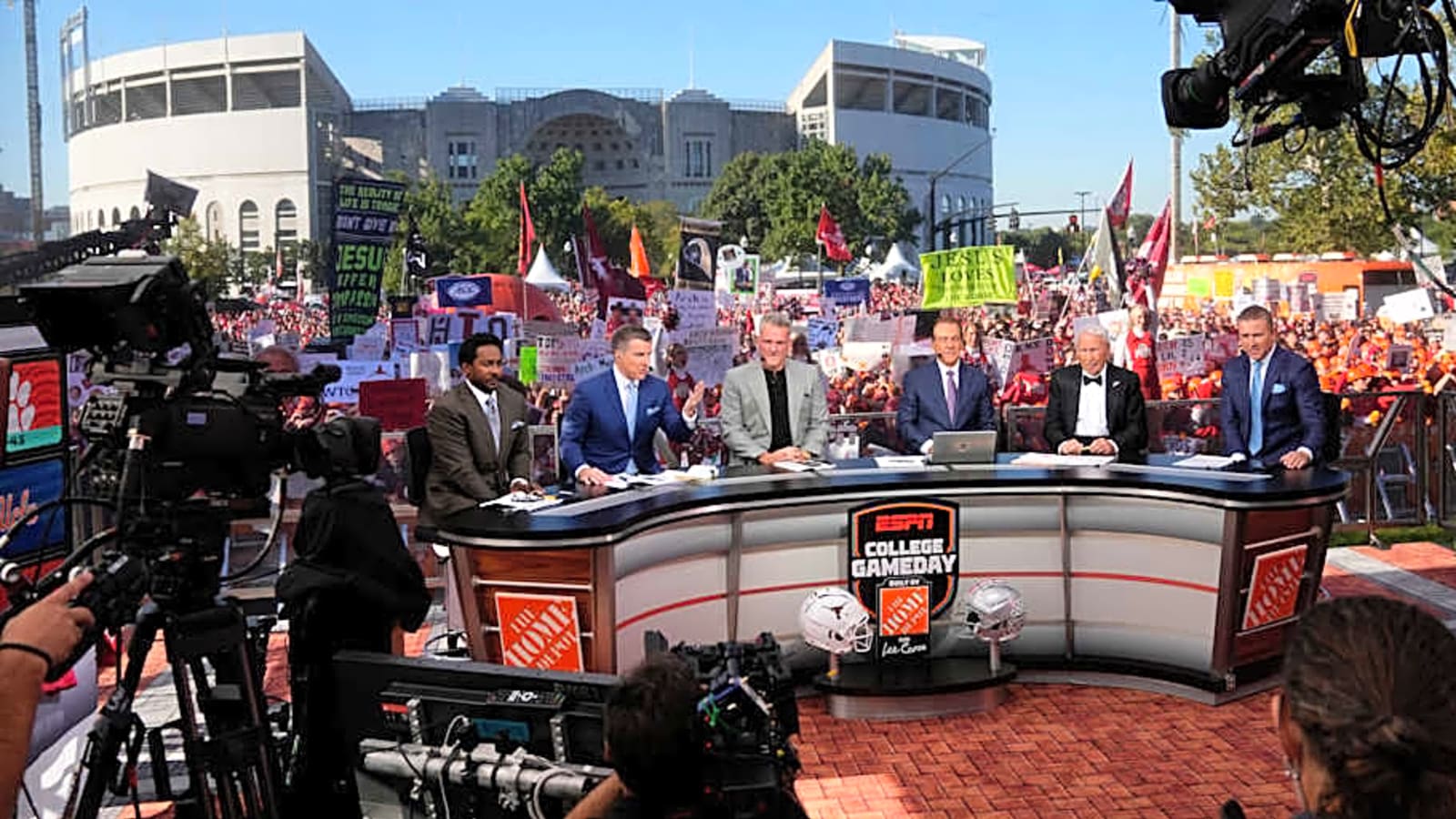ESPN announces special guests for ‘College GameDay’ ahead of Week 6