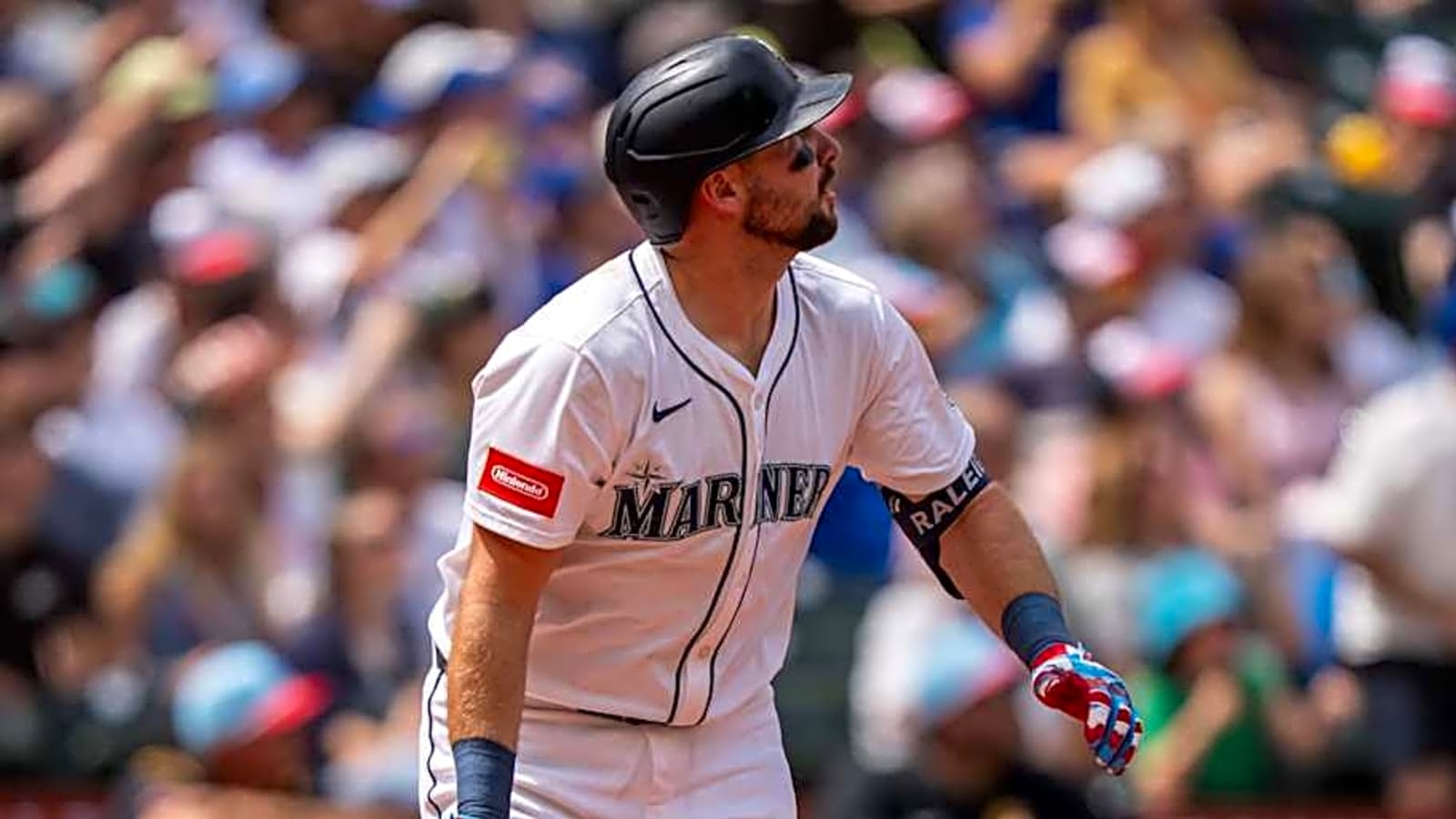 Cal Raleigh Moves Even Closer to Barry Bonds as More Home Run History Falls