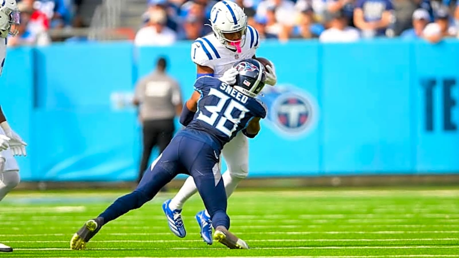 Titans Lose Vital Defensive Piece for Colts Clash