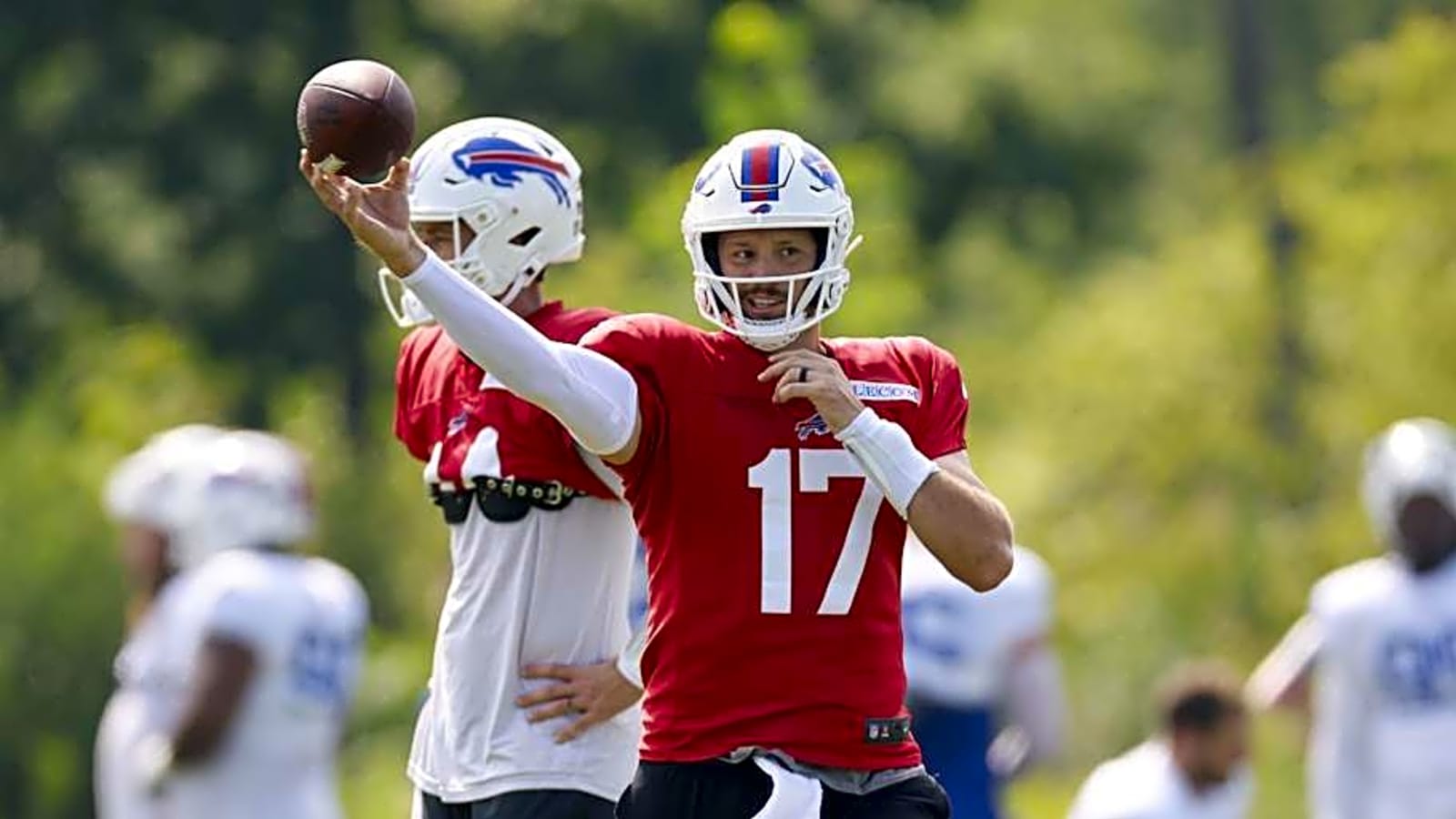 Josh Allen loses turnover battle to shaky Caleb Williams in Bears-Bills practice