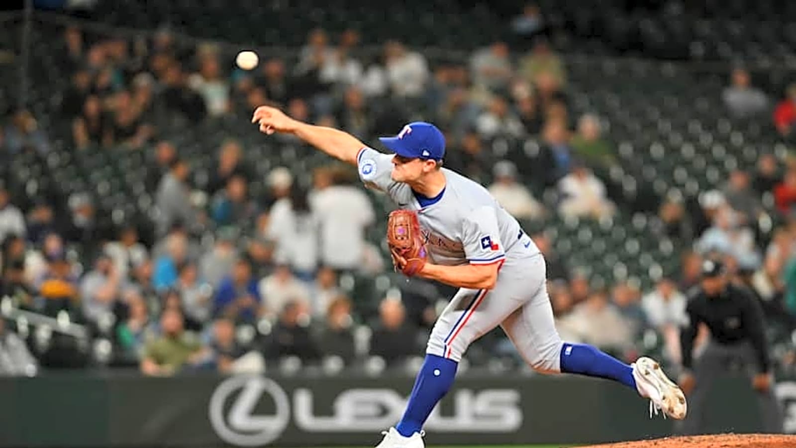 Former Yankees Reliever Signs With NL Contender