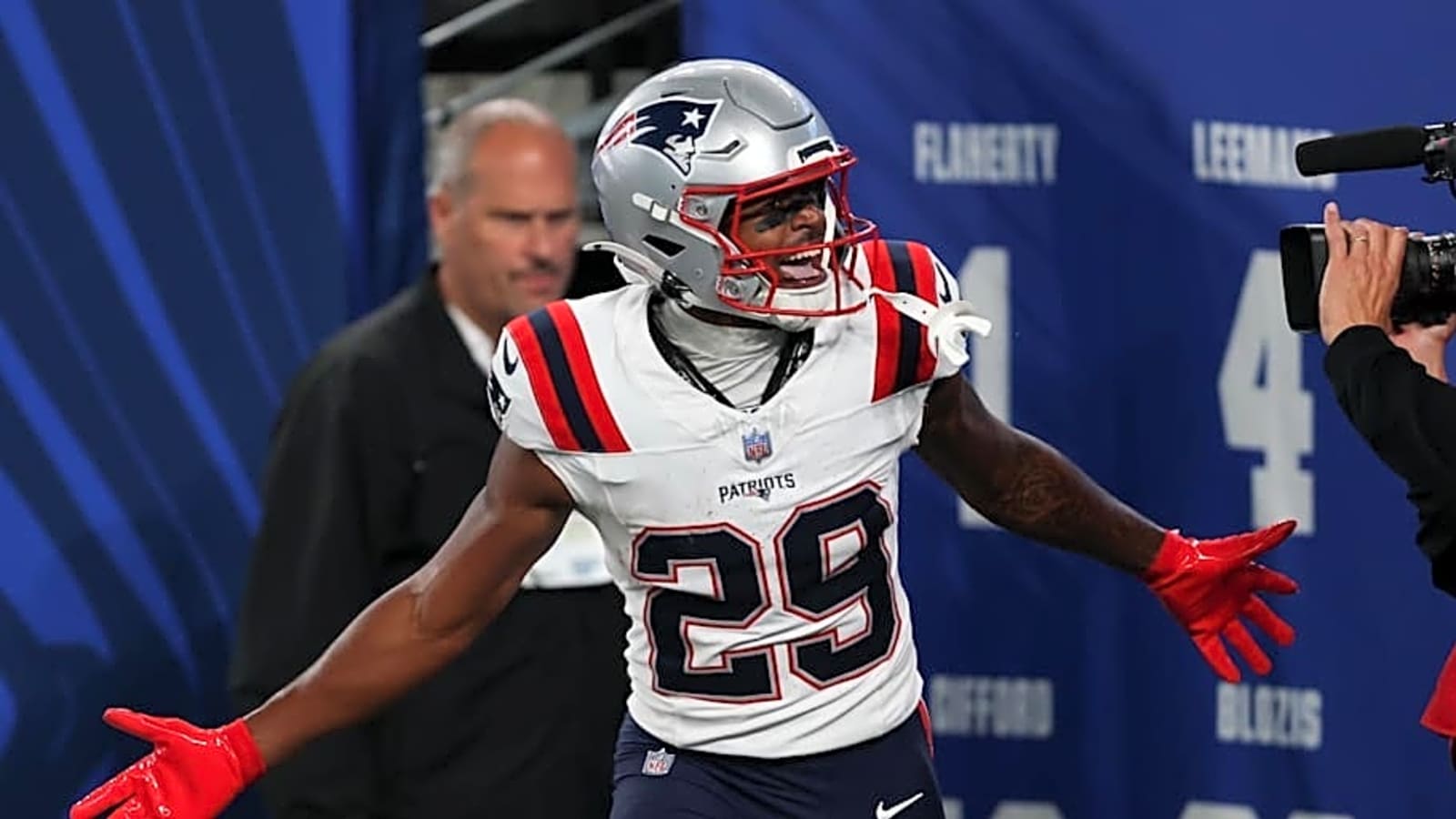 Patriots Rookie WR to Make NFL Debut vs. Chargers