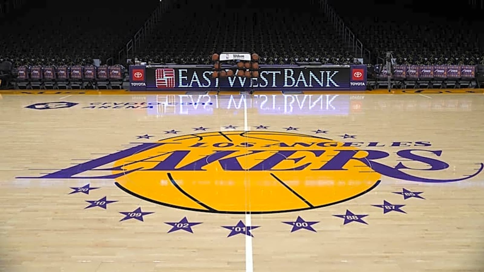 Los Angeles Lakers Reportedly Make Trade With Timberwolves