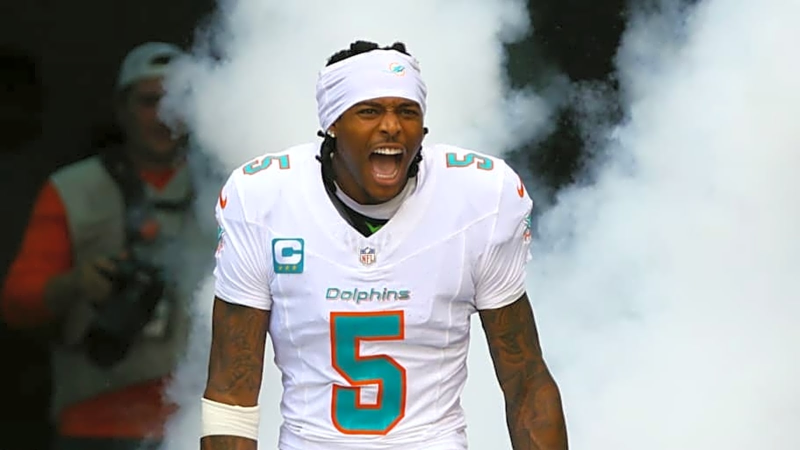 Commanders’ 2025 opponent surprises NFL with bold offseason roster shakeup