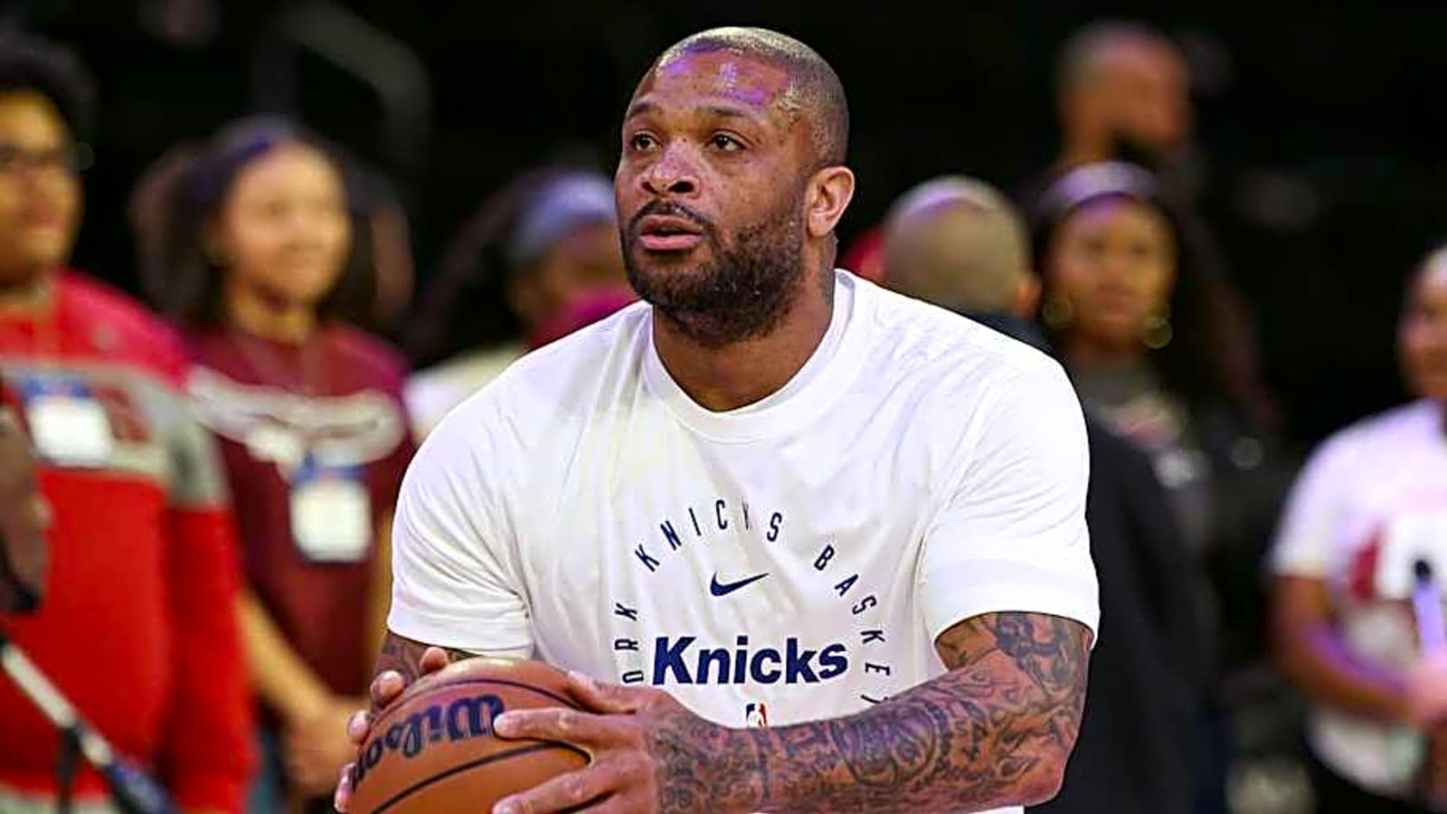 Former Texas Longhorns Forward Shuts Down Retirement Buzz