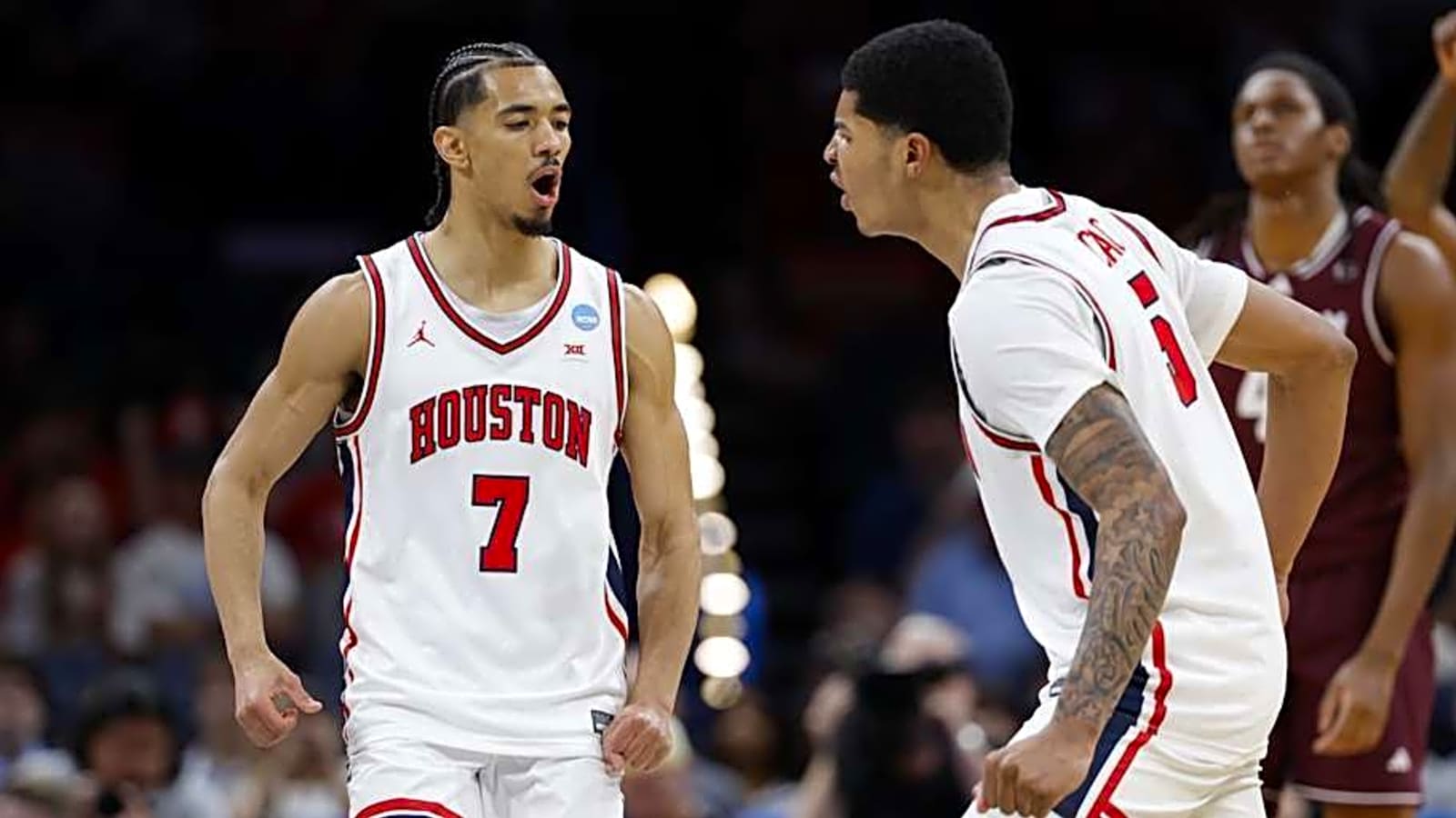 Houston Rolls Into Sweet 16 With Blowout Win vs. Texas A&M