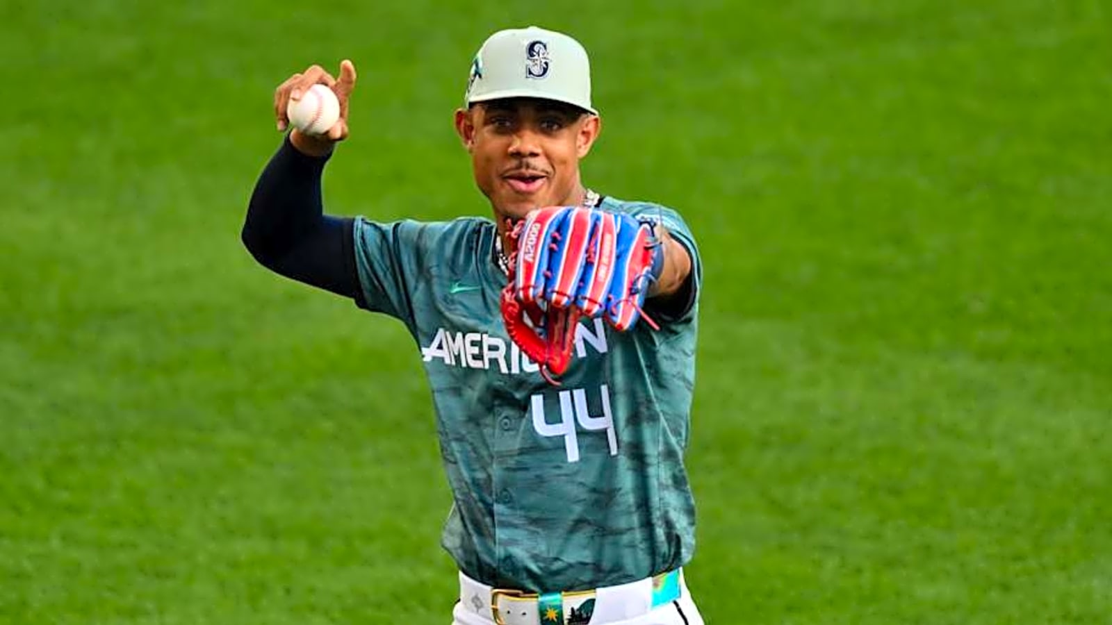  Julio Rodriguez, Bryan Woo, Andres Munoz Earn All-Star Nods for Seattle Mariners