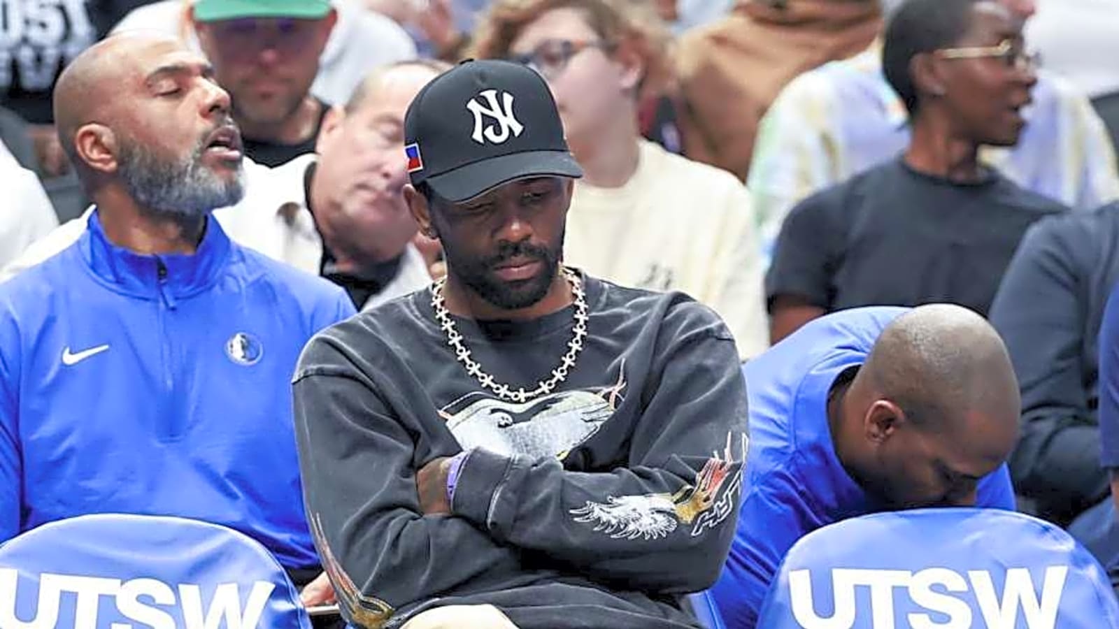 Kyrie Irving Responds to LeBron James, Michael Jordan Debate