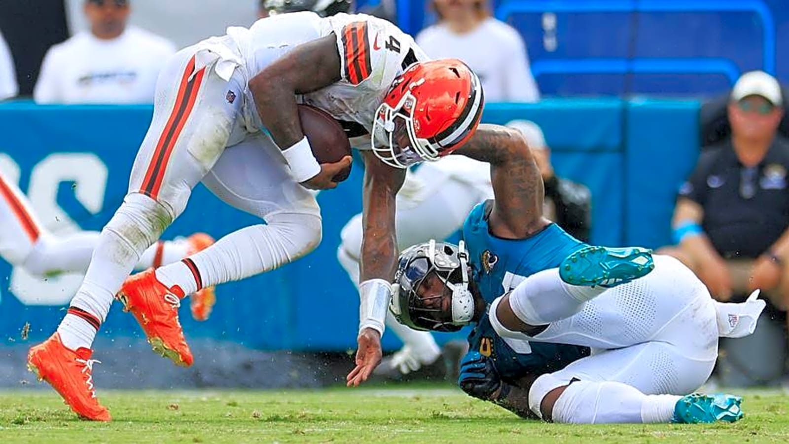 Todd Monken Defends Sloppy Performance from Deshaun Watson
